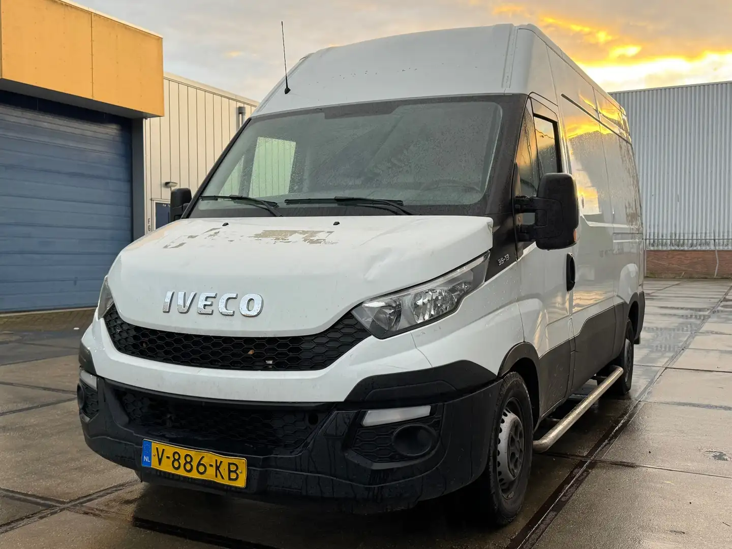 Iveco Daily 35S13V 2.3 352 H3 L - 1