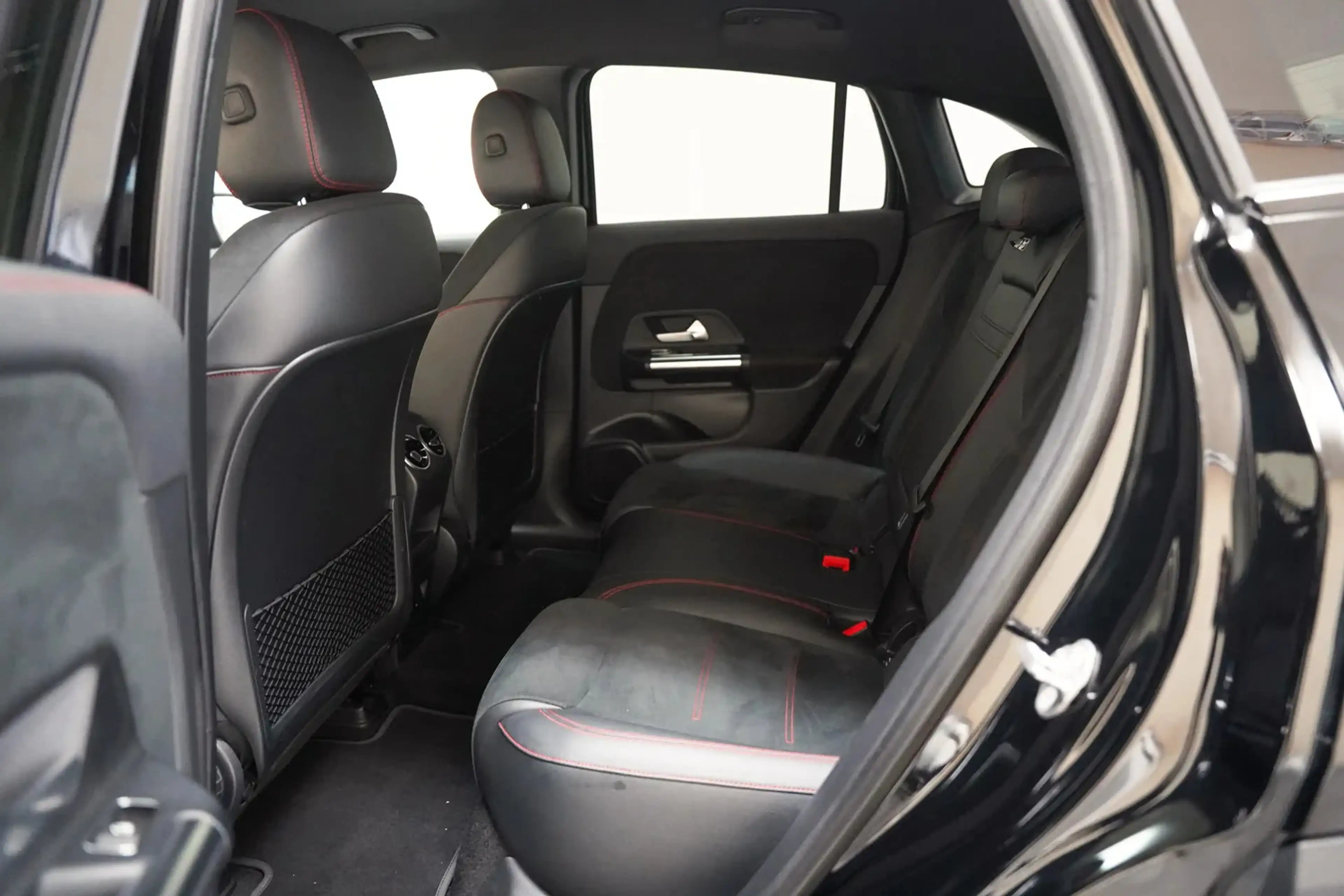 Mercedes-Benz EQA 250 AMG Business Solution 67kWh 3 fase [ LED Stoelverw — photo 10