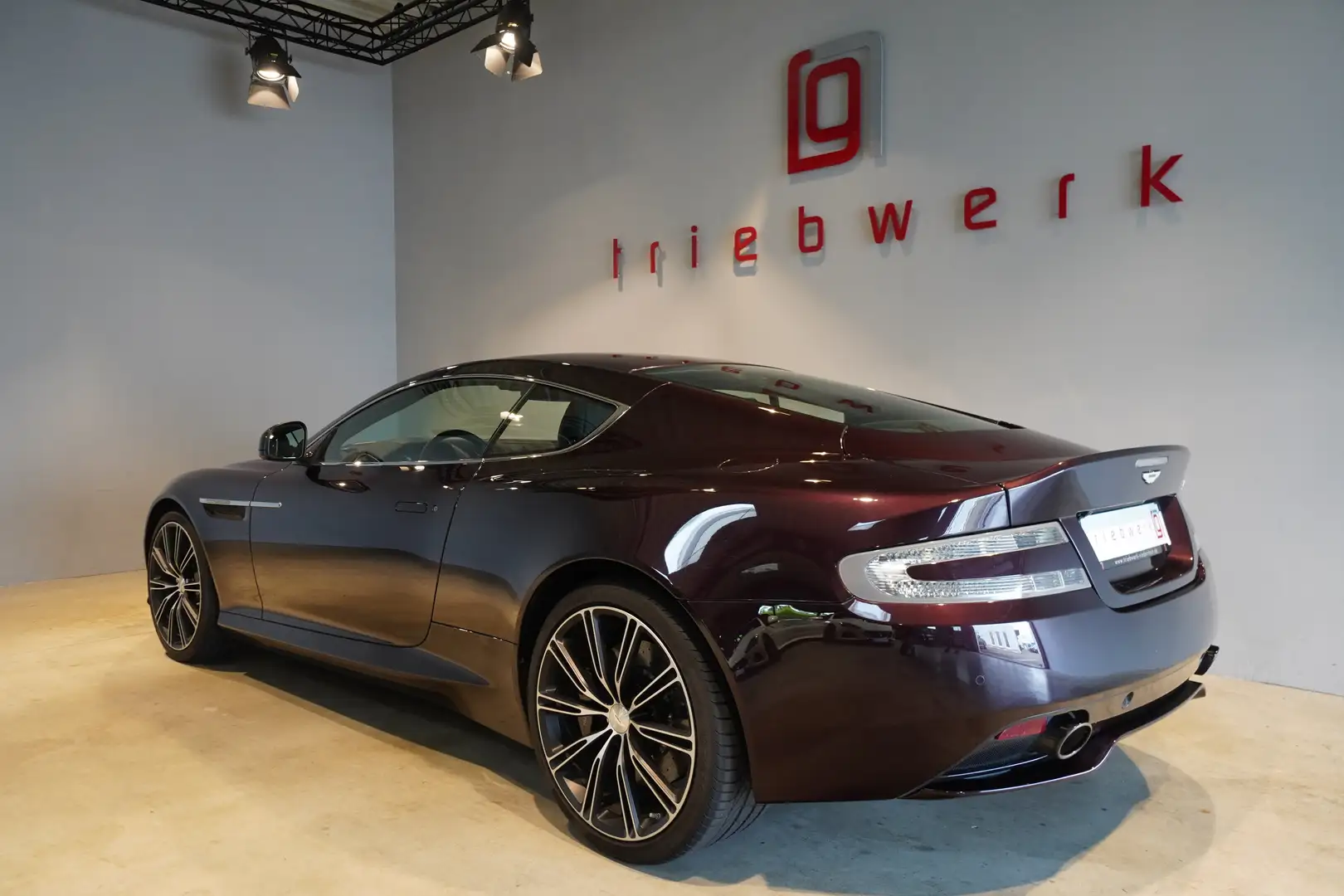 Aston Martin DB9 Coupe Touchtronic-Amethyst-1HD-U-Frei-BRD-FZG Rojo - 2