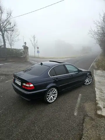 BMW 325