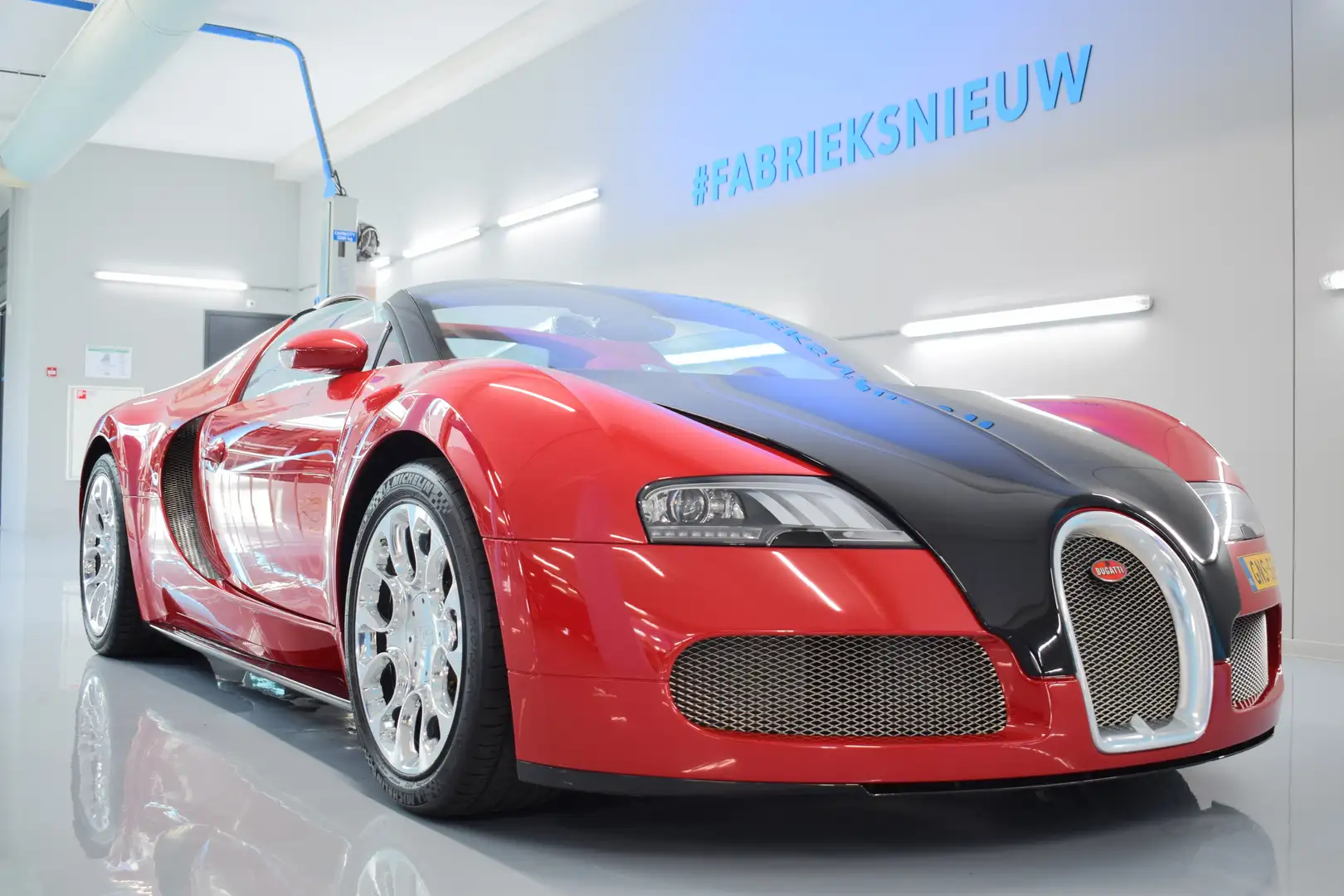 Bugatti Veyron Grand Sport 16.4 (Nummer 40 van 58) Rouge - 1