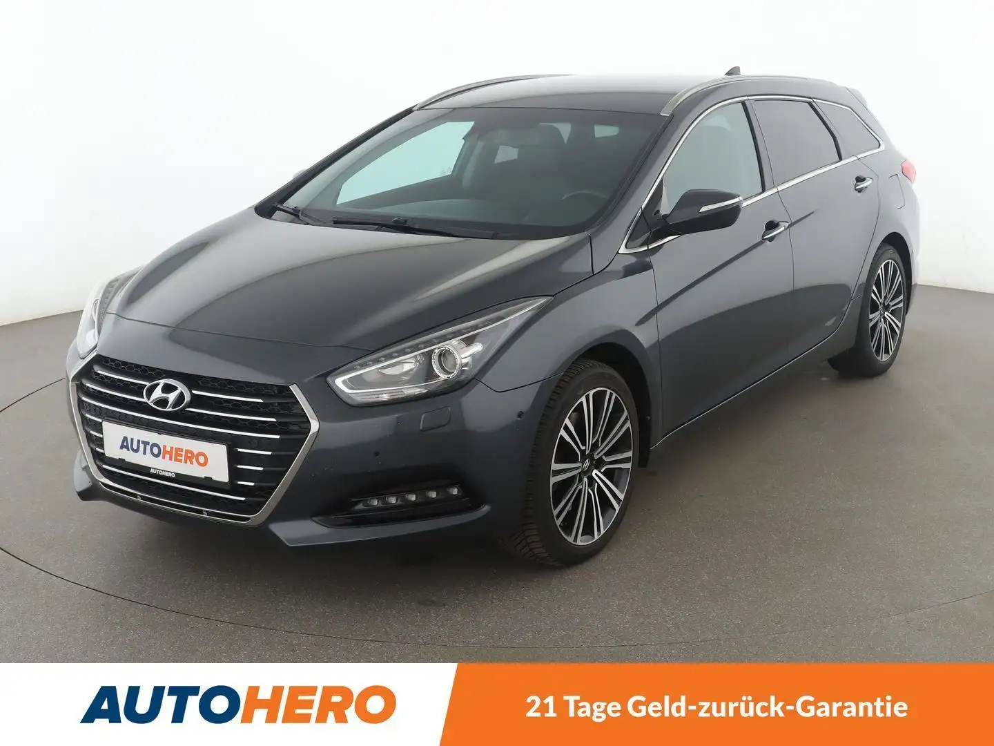 Hyundai i40 1.7 CRDi Premium Blue*NAVI*XENON*TEMPO*CAM*PDC*SHZ Argent - 1
