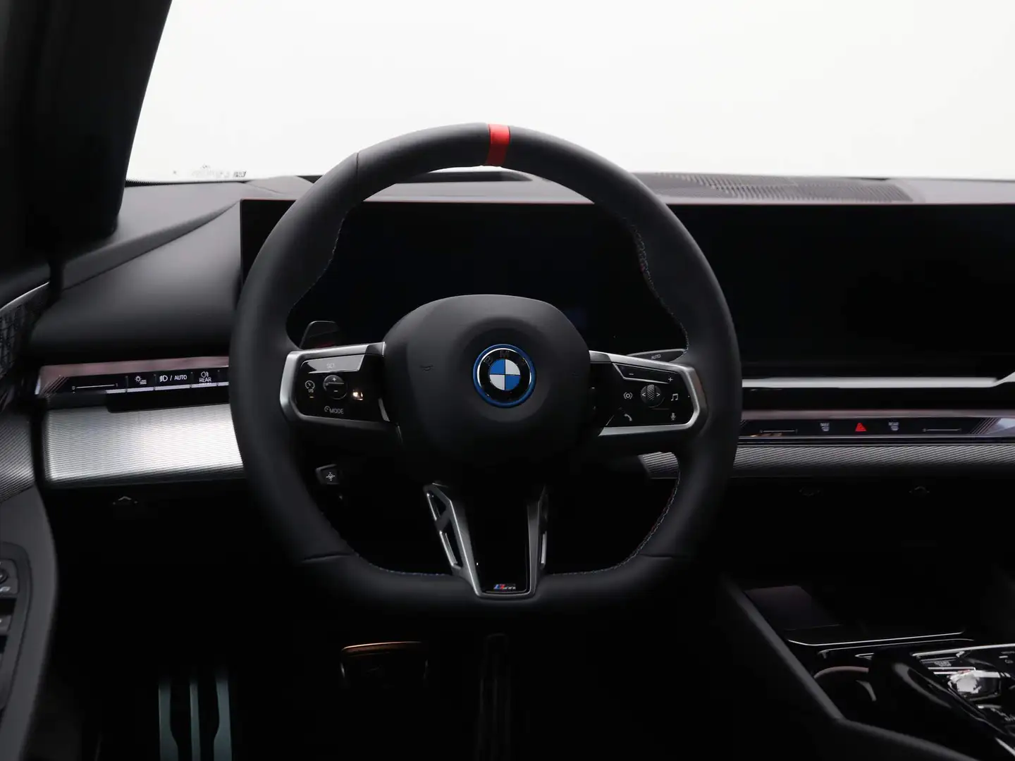 BMW i5 M60 xDrive Blauw - 2