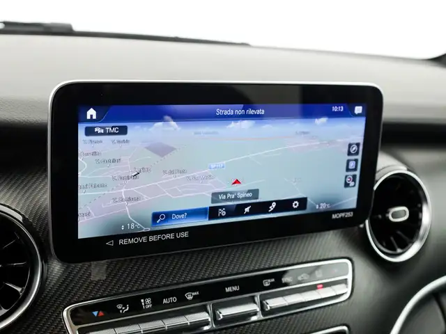 Mercedes-Benz V-Class view 13
