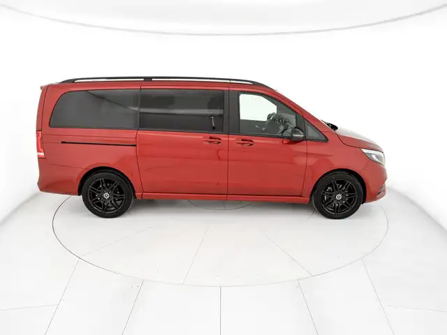 Mercedes-Benz V-Class view 5