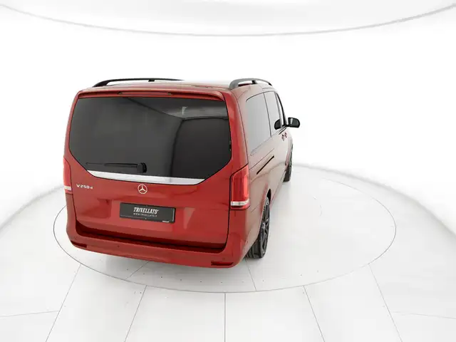 Mercedes-Benz V-Class view 6