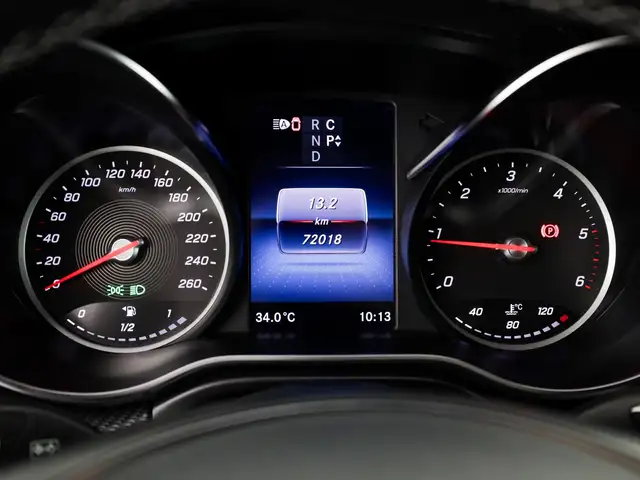 Mercedes-Benz V-Class view 12