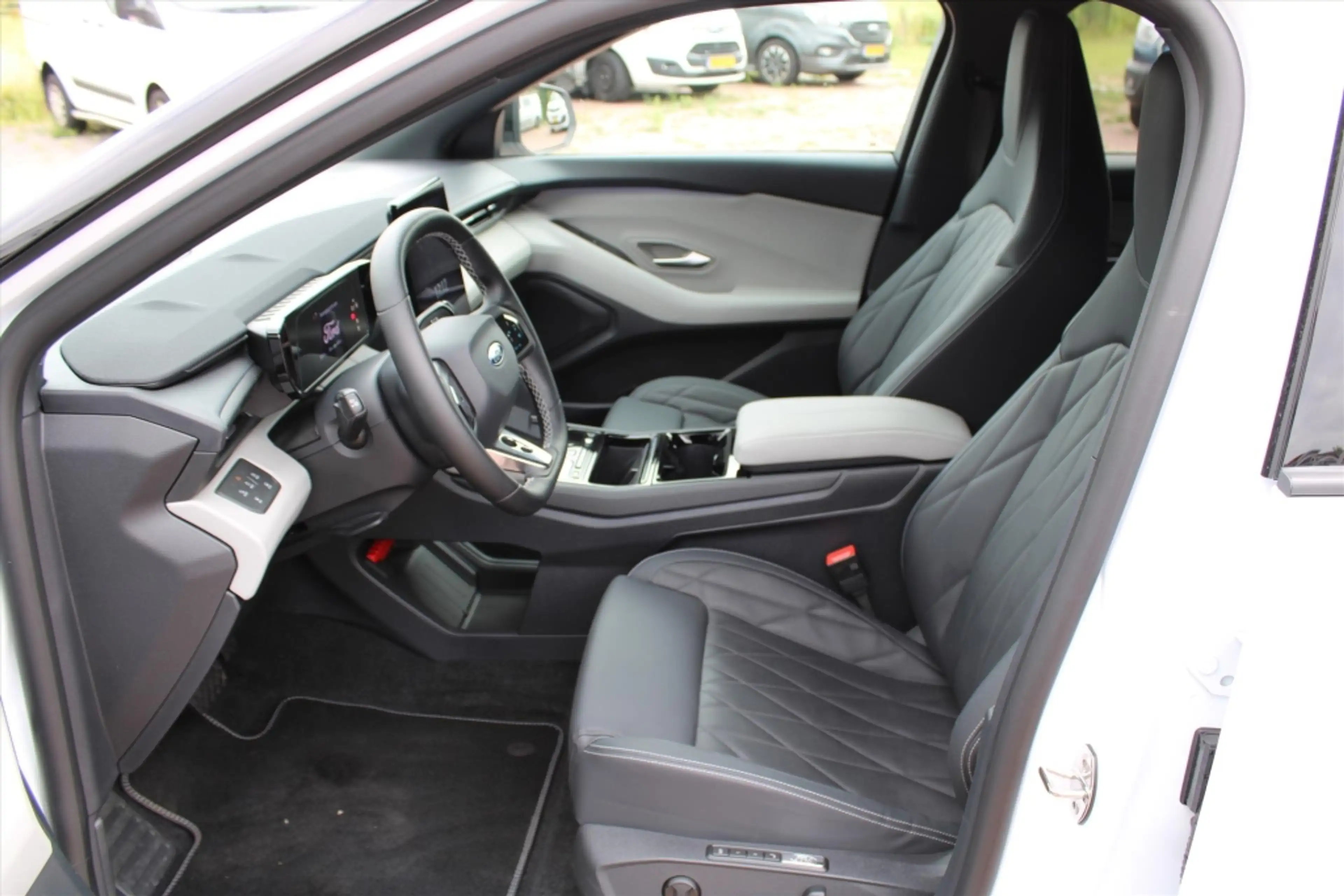 Ford Capri Extended Range AWD 79kWh 340pk Premium, Driver Ass — photo 13