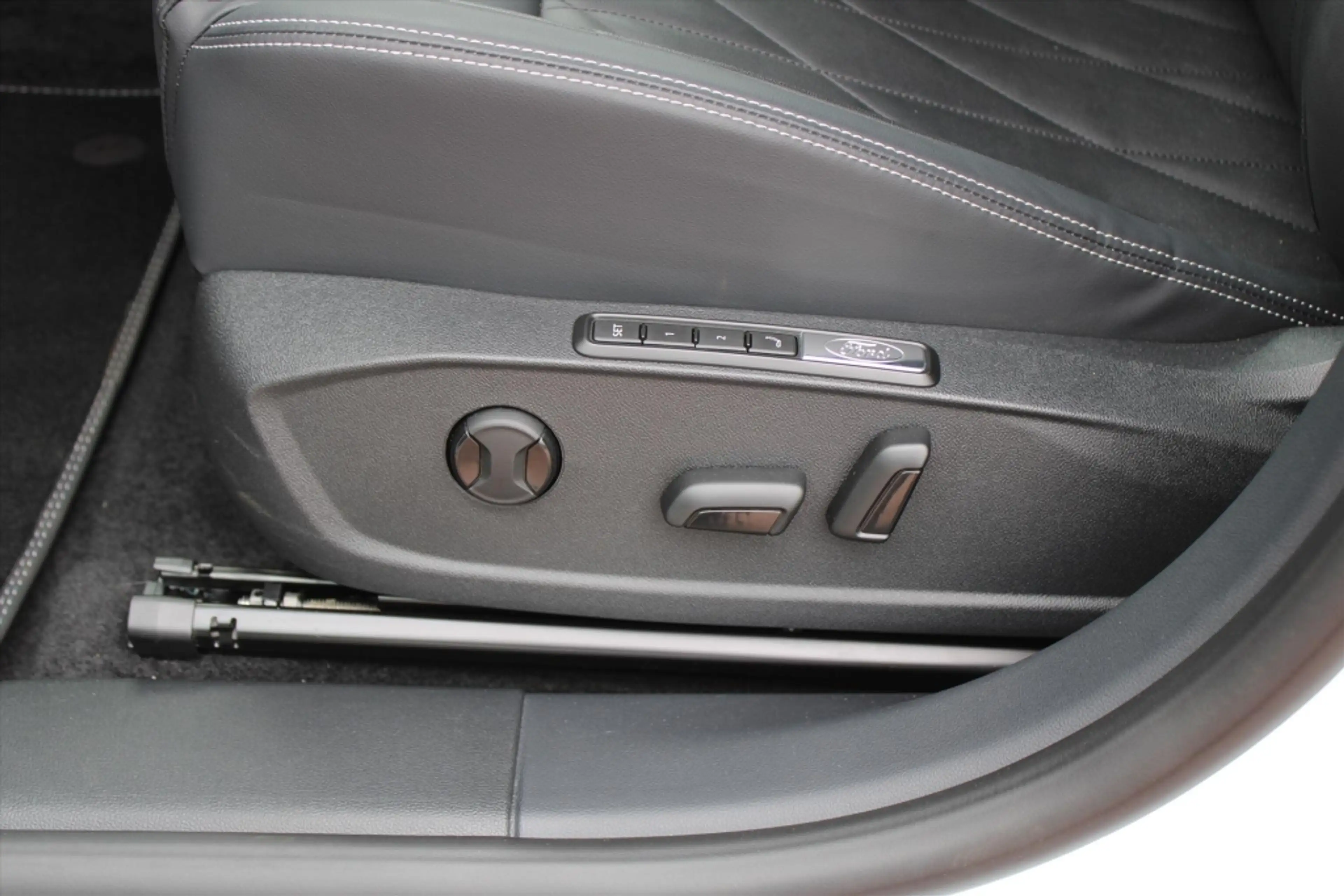 Ford Capri Extended Range AWD 79kWh 340pk Premium, Driver Ass — photo 14