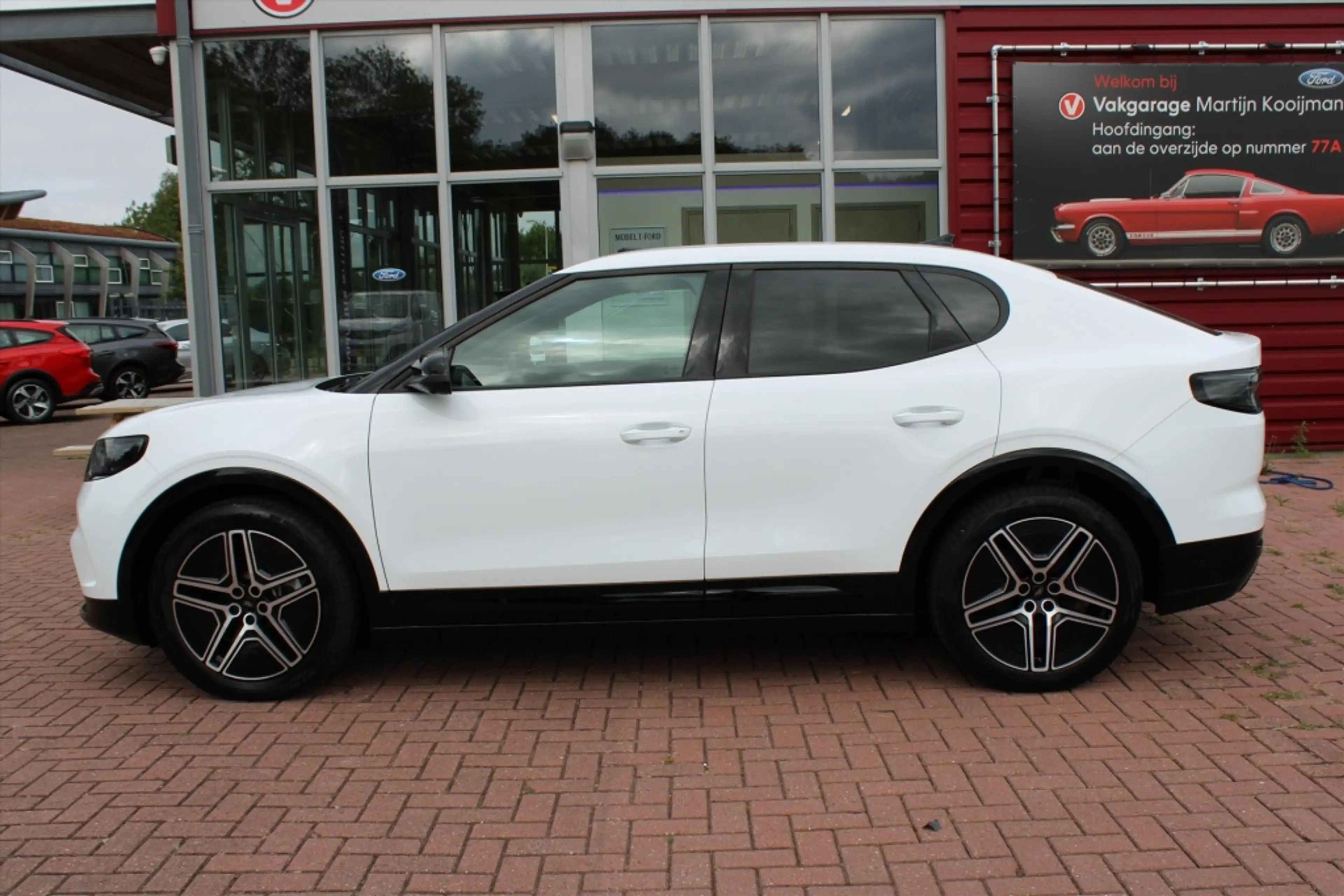 Ford Capri Extended Range AWD 79kWh 340pk Premium, Driver Ass — photo 6