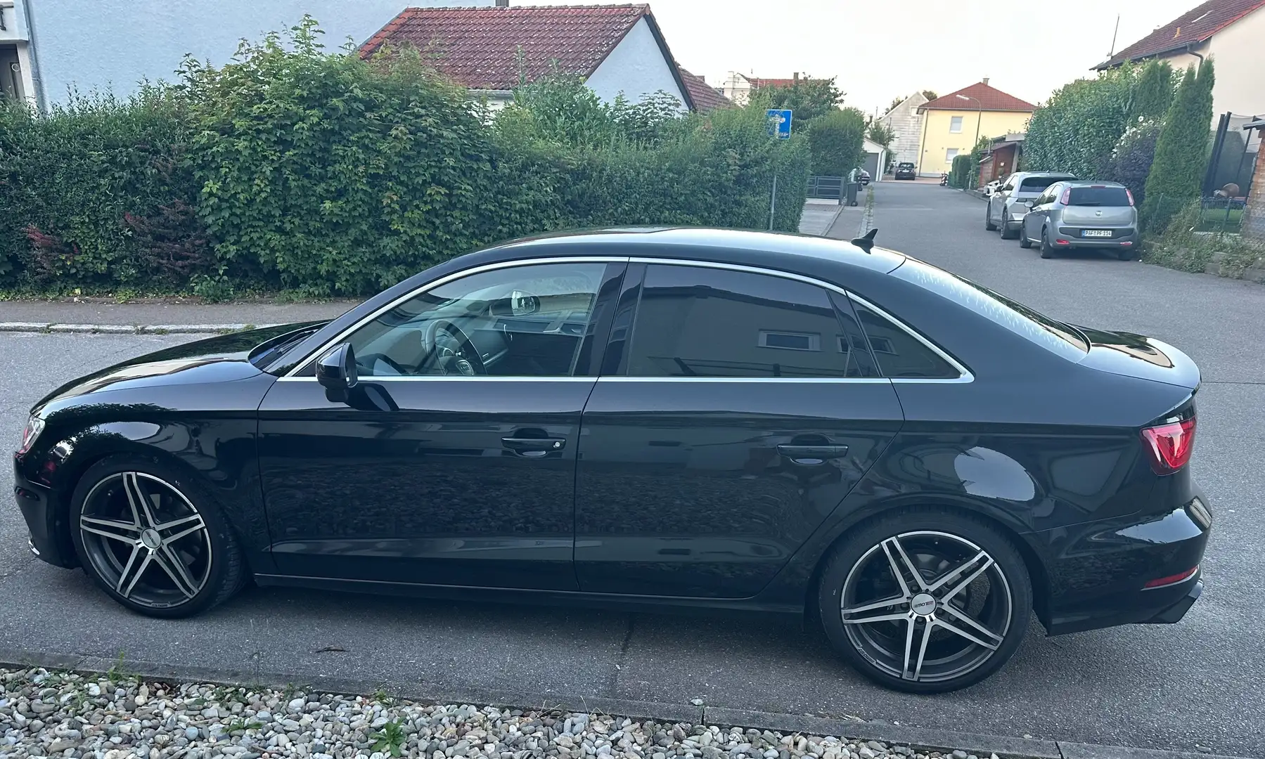 Audi A3 A3 2.0 TDI Limousine (clean diesel) S line Sportpa Schwarz - 2