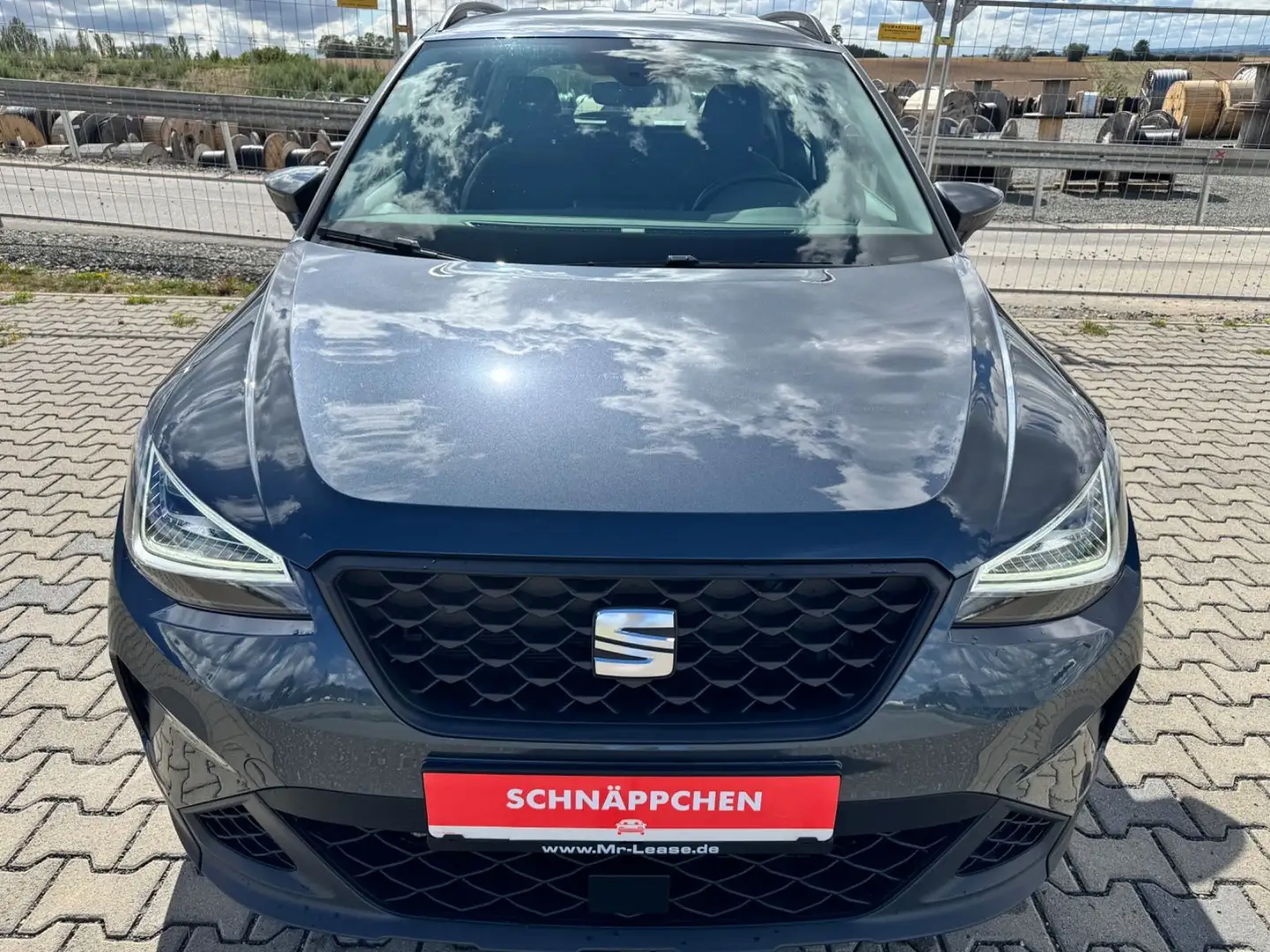 SEAT Arona Style DSG AHK VOLL-LED DIGITAL-COCKPIT DAB Grau - 2