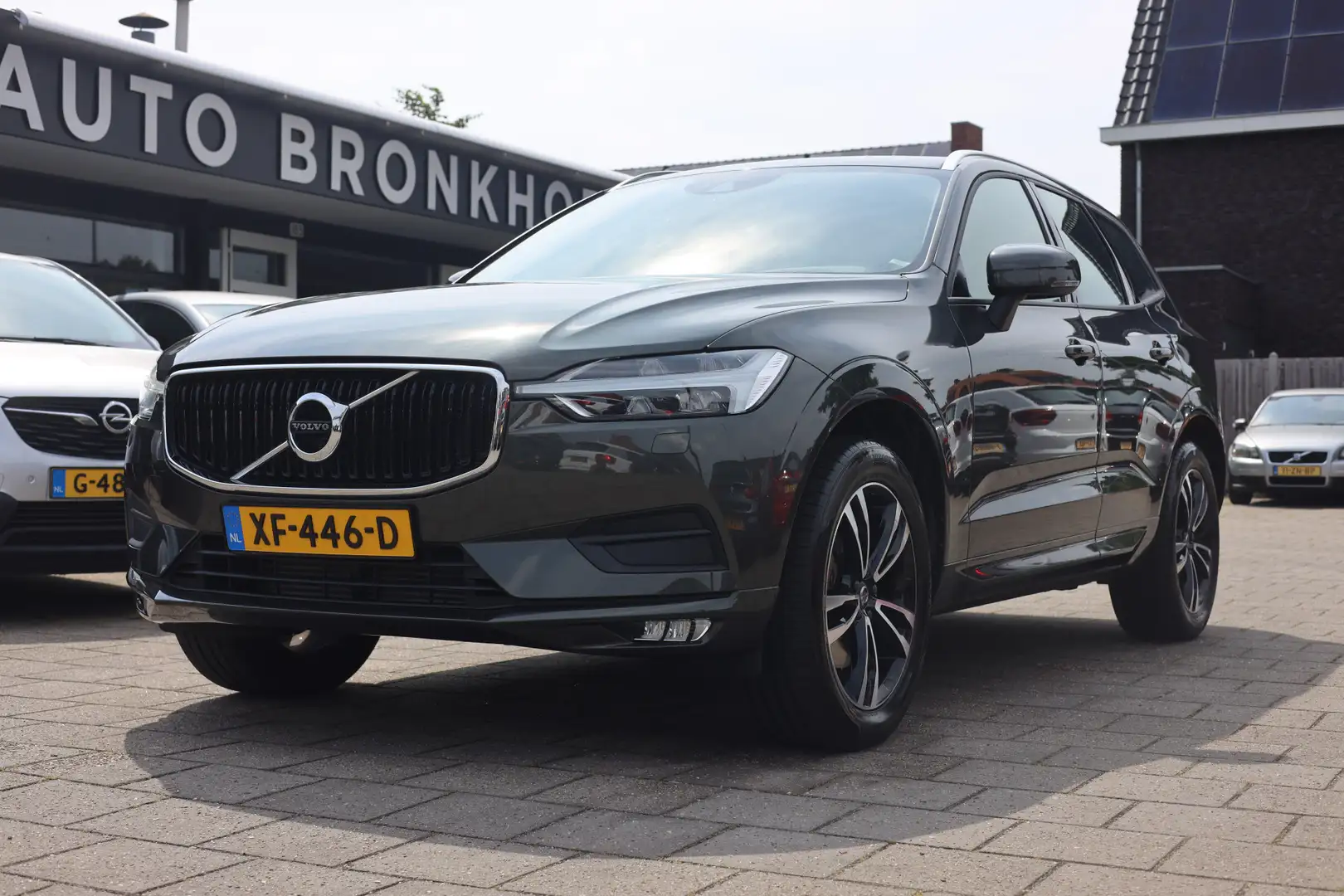 Volvo XC60 2.0 T5 INSCRIPTION | NAVI | LEDER | 19 INCH | 1e E Grey - 1