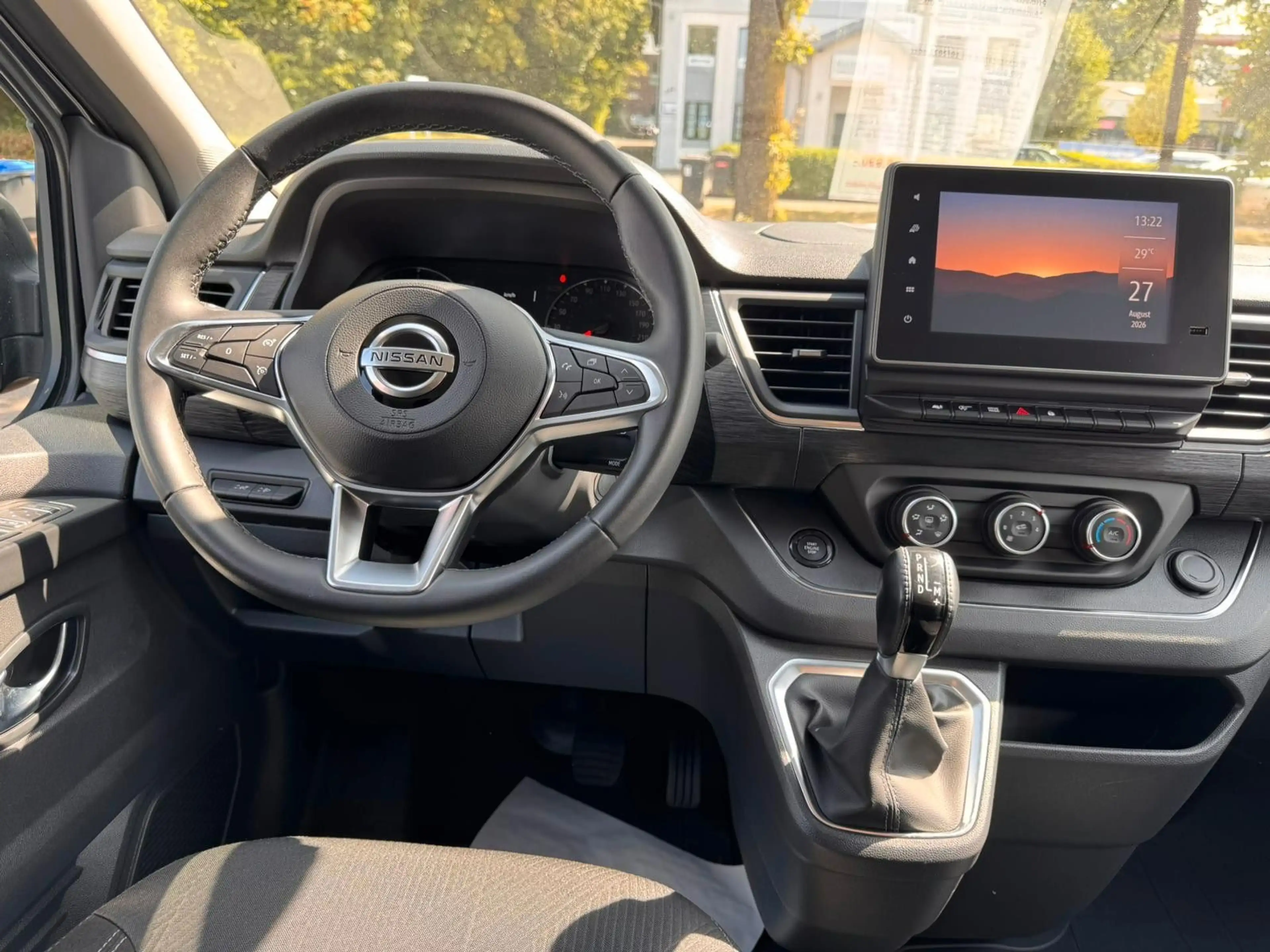 Nissan Primastar Kombi L2H1 3,0t N-Connecta — photo 11