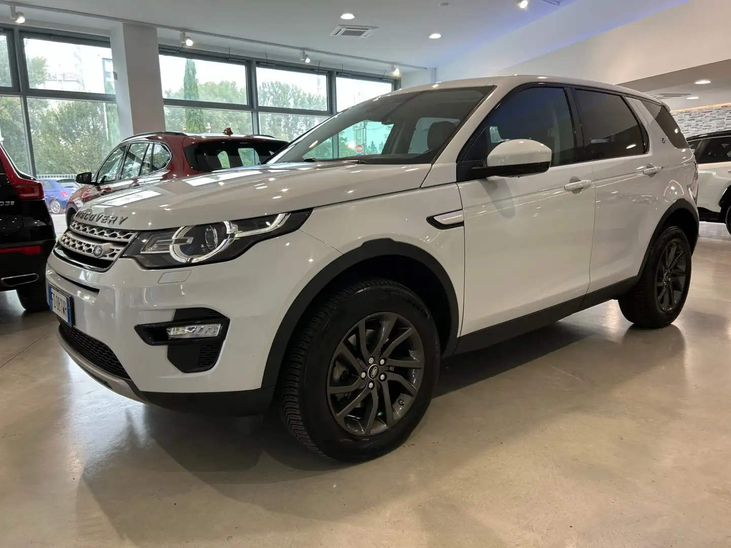 Land Rover Discovery Sport 2.0 TD4 150 CV HSE White - 2