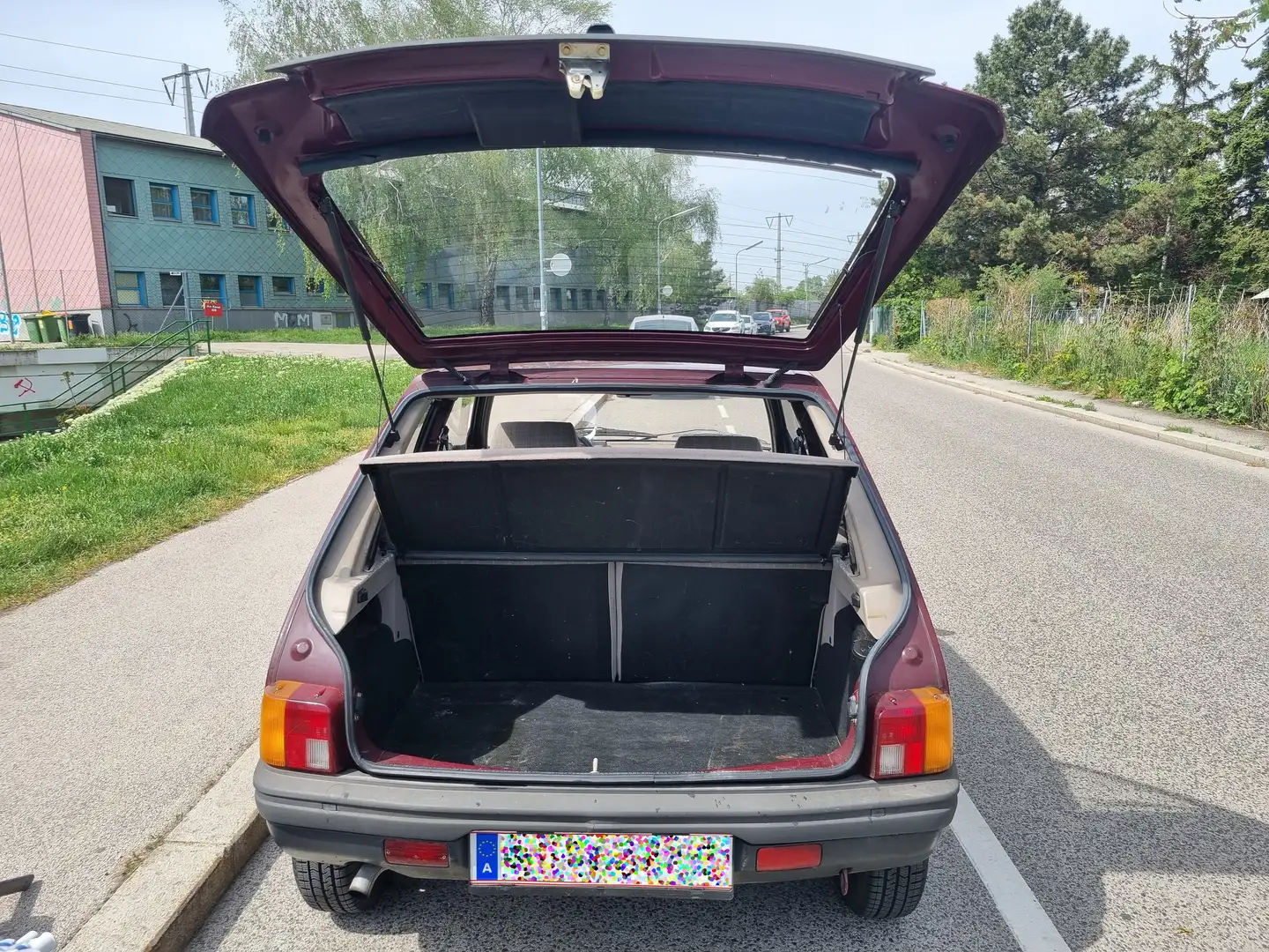 Peugeot 205 Red - 2