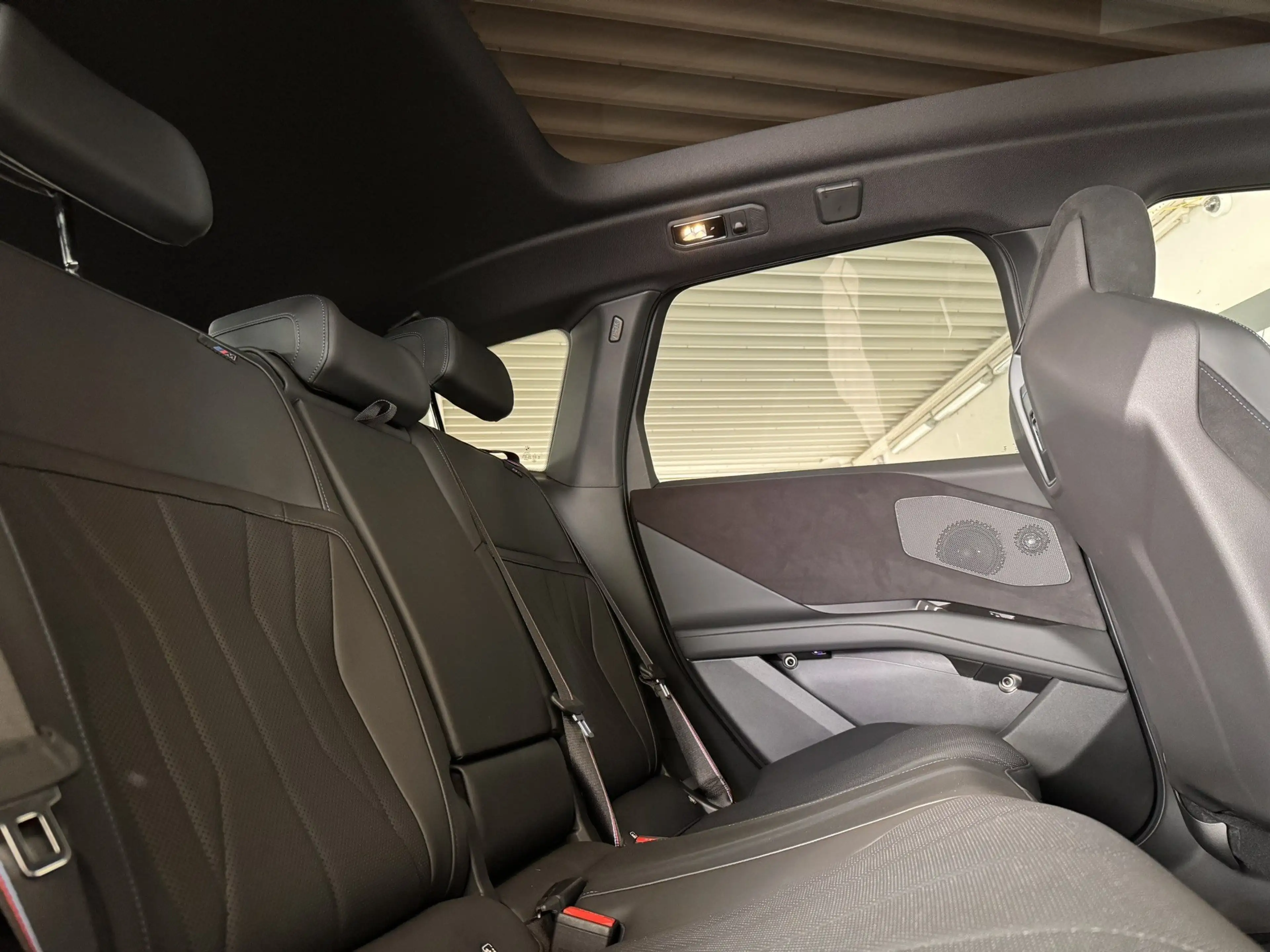 BMW iX3 iX3 50 xDrive — photo 8