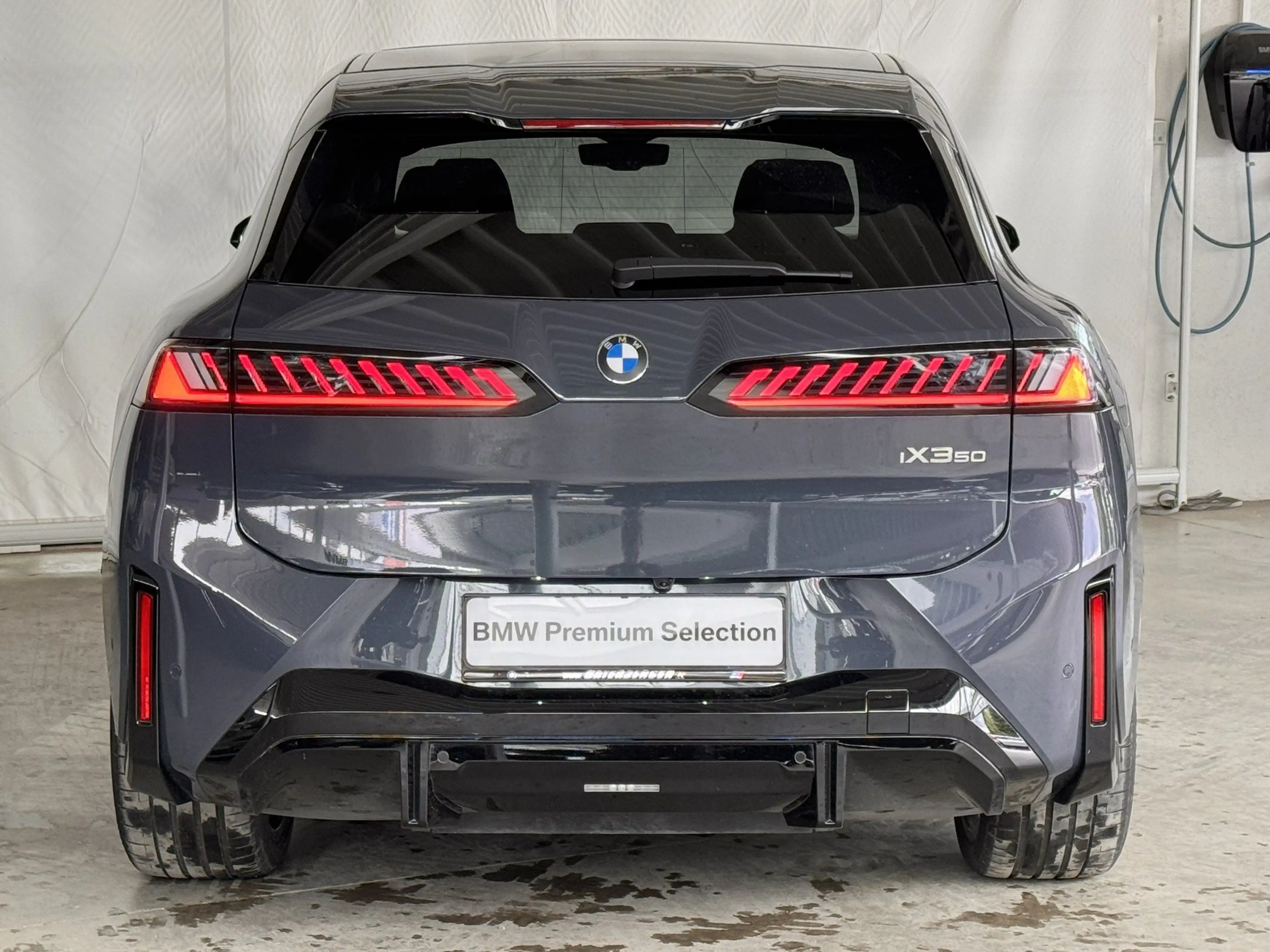 BMW iX3 iX3 50 xDrive — photo 5