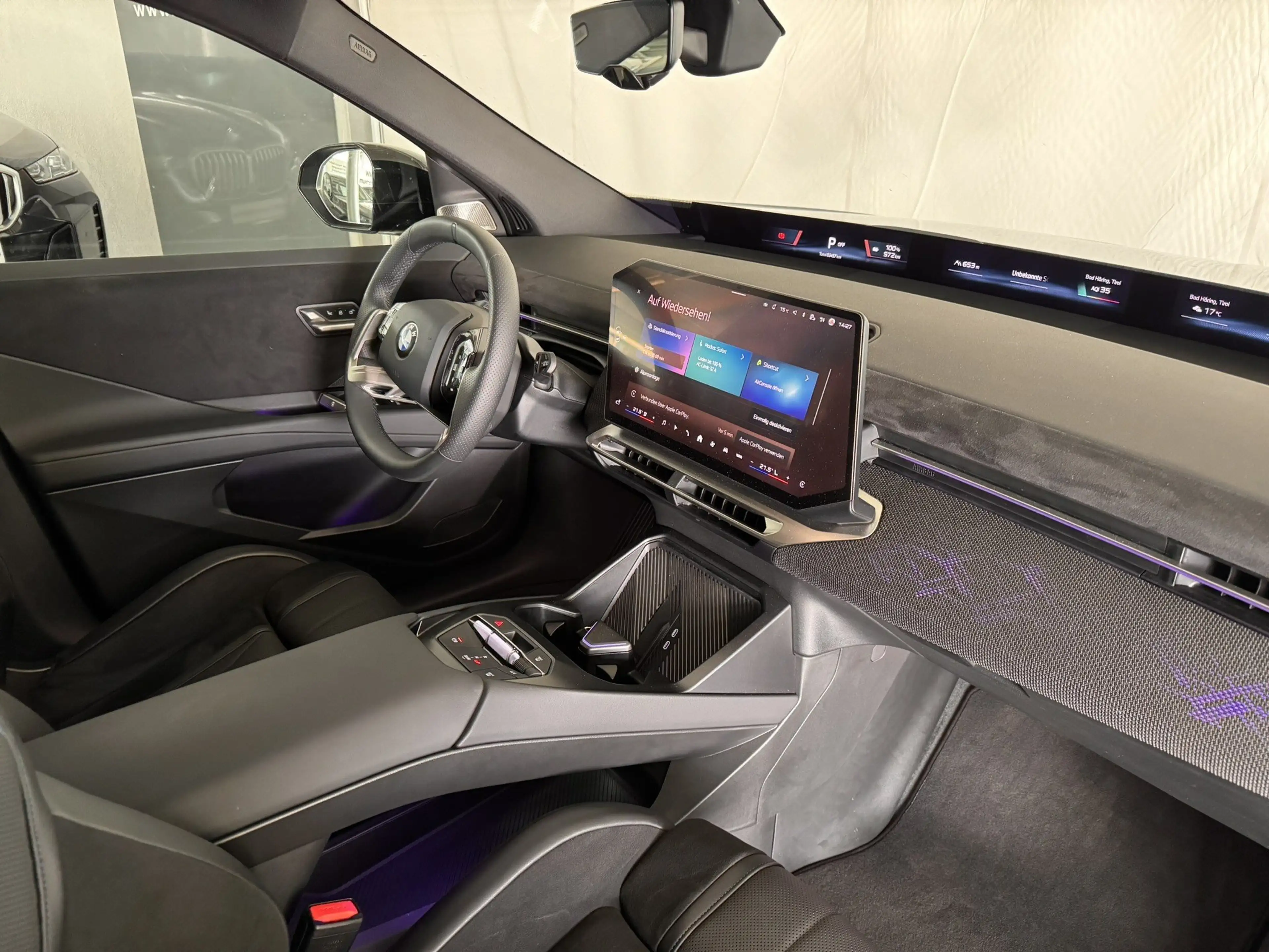 BMW iX3 iX3 50 xDrive — photo 12