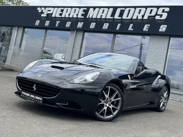 Ferrari California 4.3i V8 / 1ST PAINT / 4 SEATS / FULL SERVICE / DAYTONA