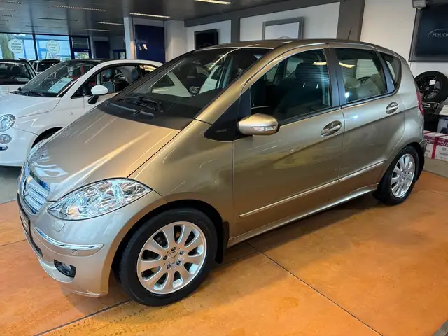 Mercedes-Benz A 200 Elegance/Autom./2.Hd/97TKM/PDC