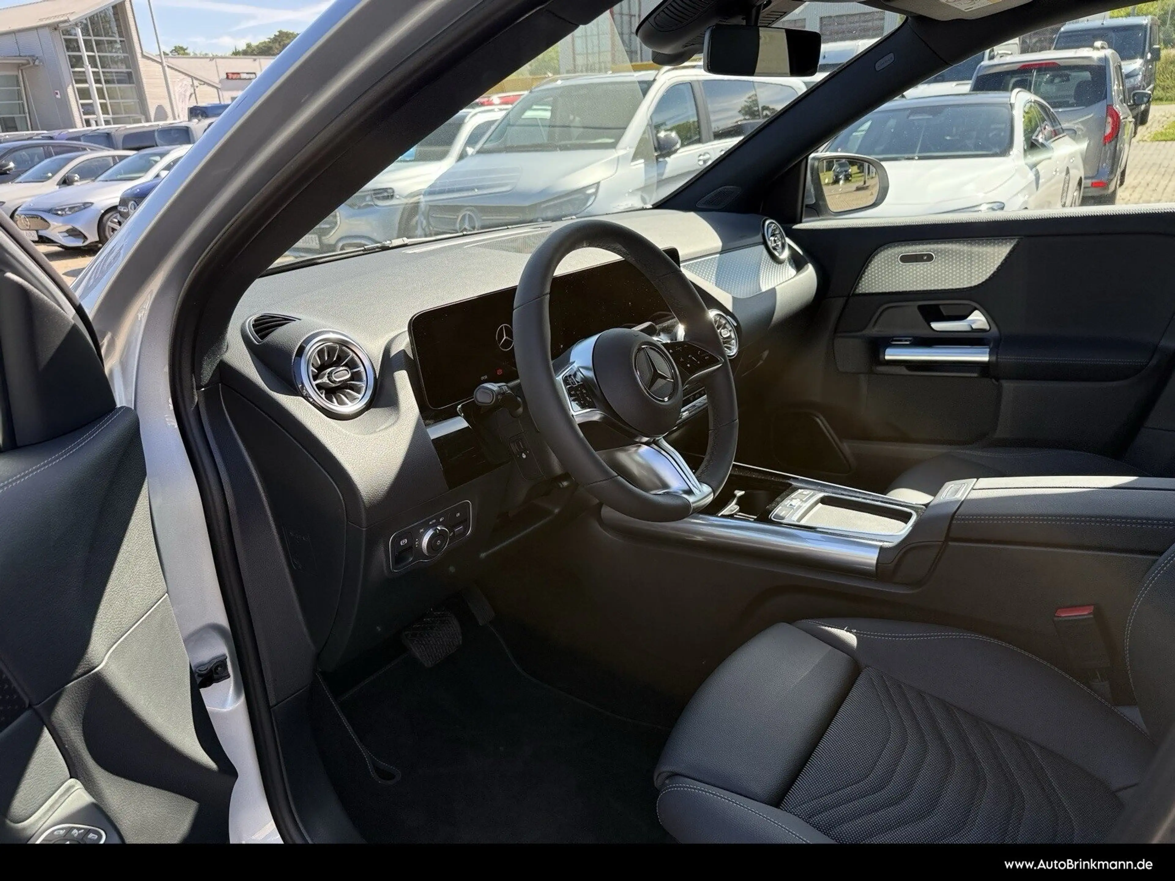 Mercedes-Benz GLA 180 GLA 180 Progressive/Multibeam/AHK/EasyP/Kamera SHZ — photo 10