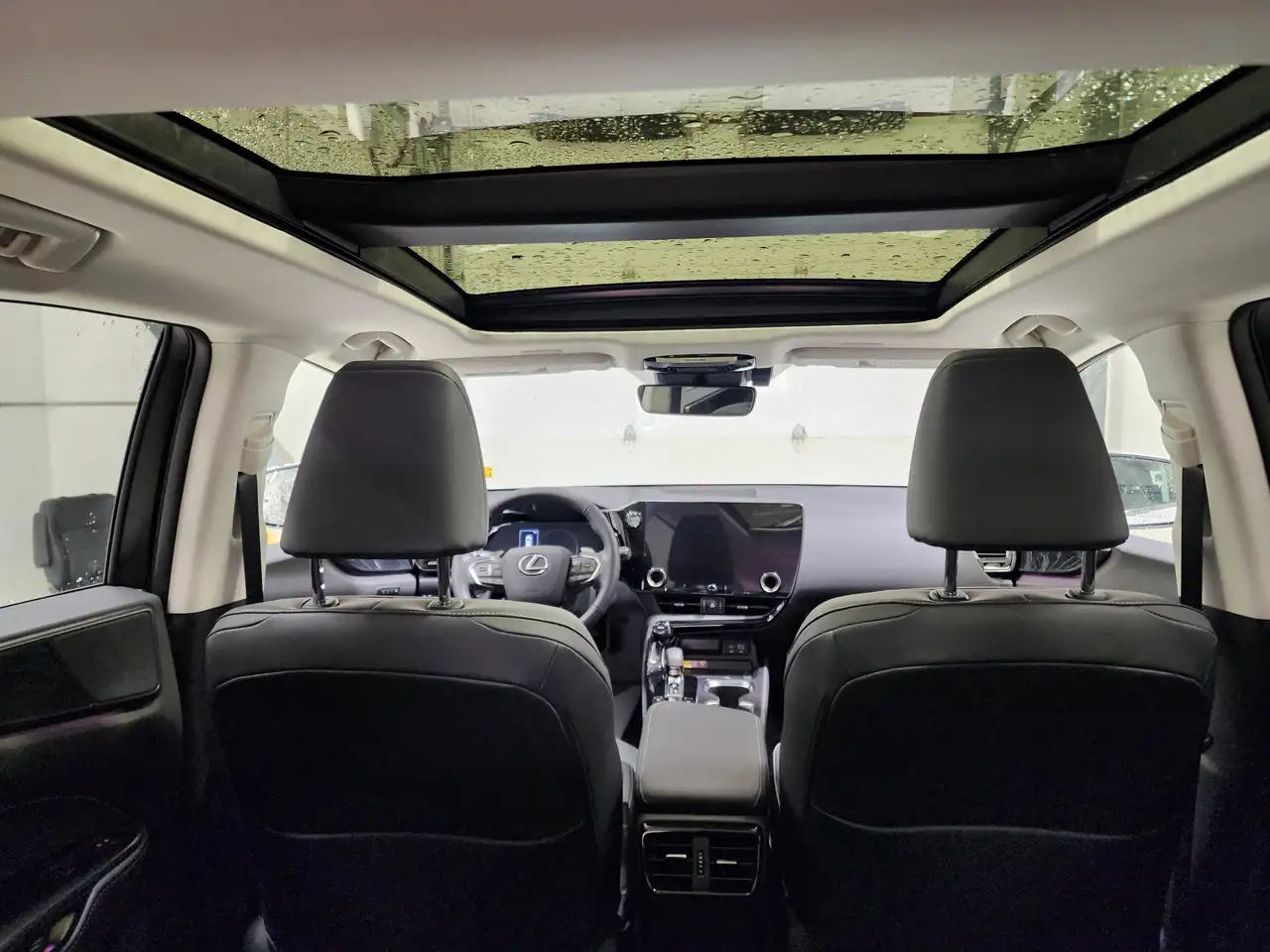 Lexus NX fotografie Lexus NX