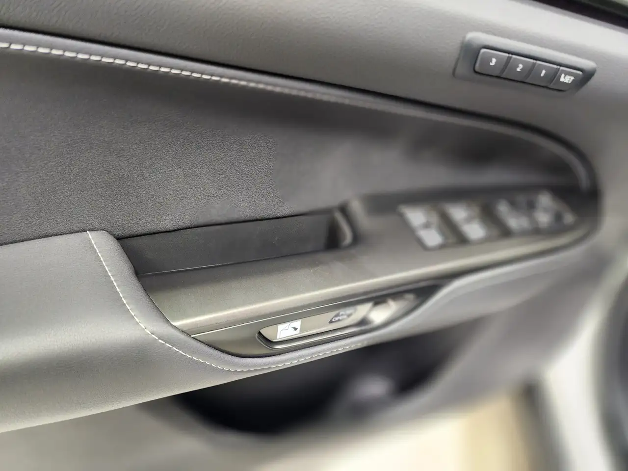 Lexus NX fotografie Lexus NX