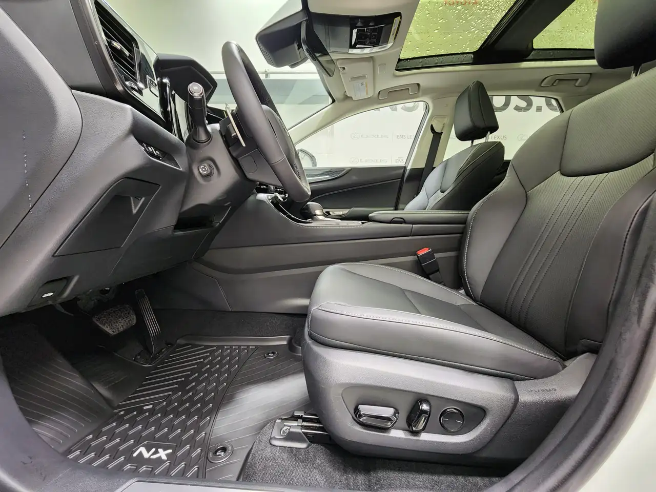 Lexus NX fotografie Lexus NX