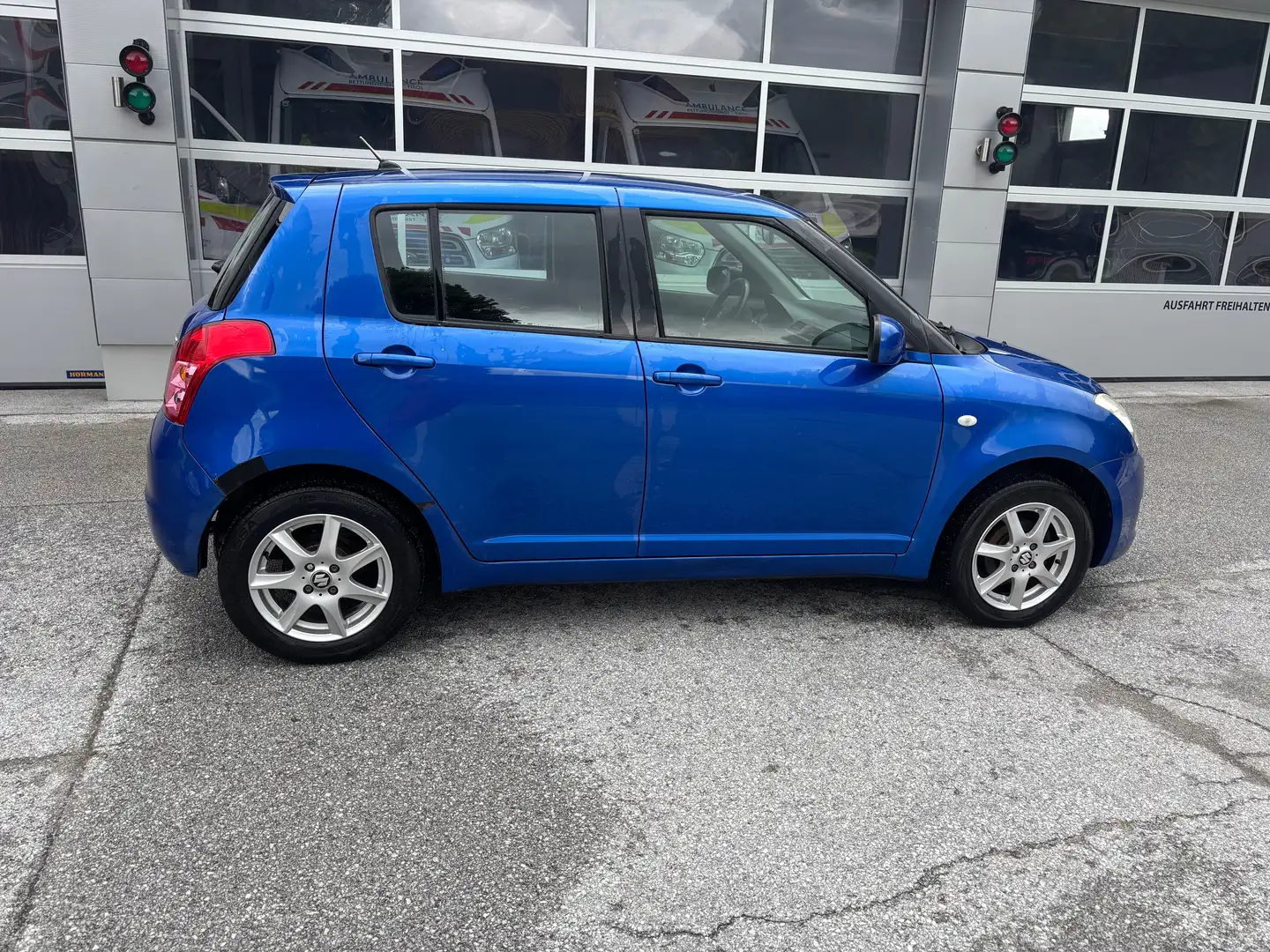Suzuki Swift Swift 1,3 GL 4x4 GL Blau - 2