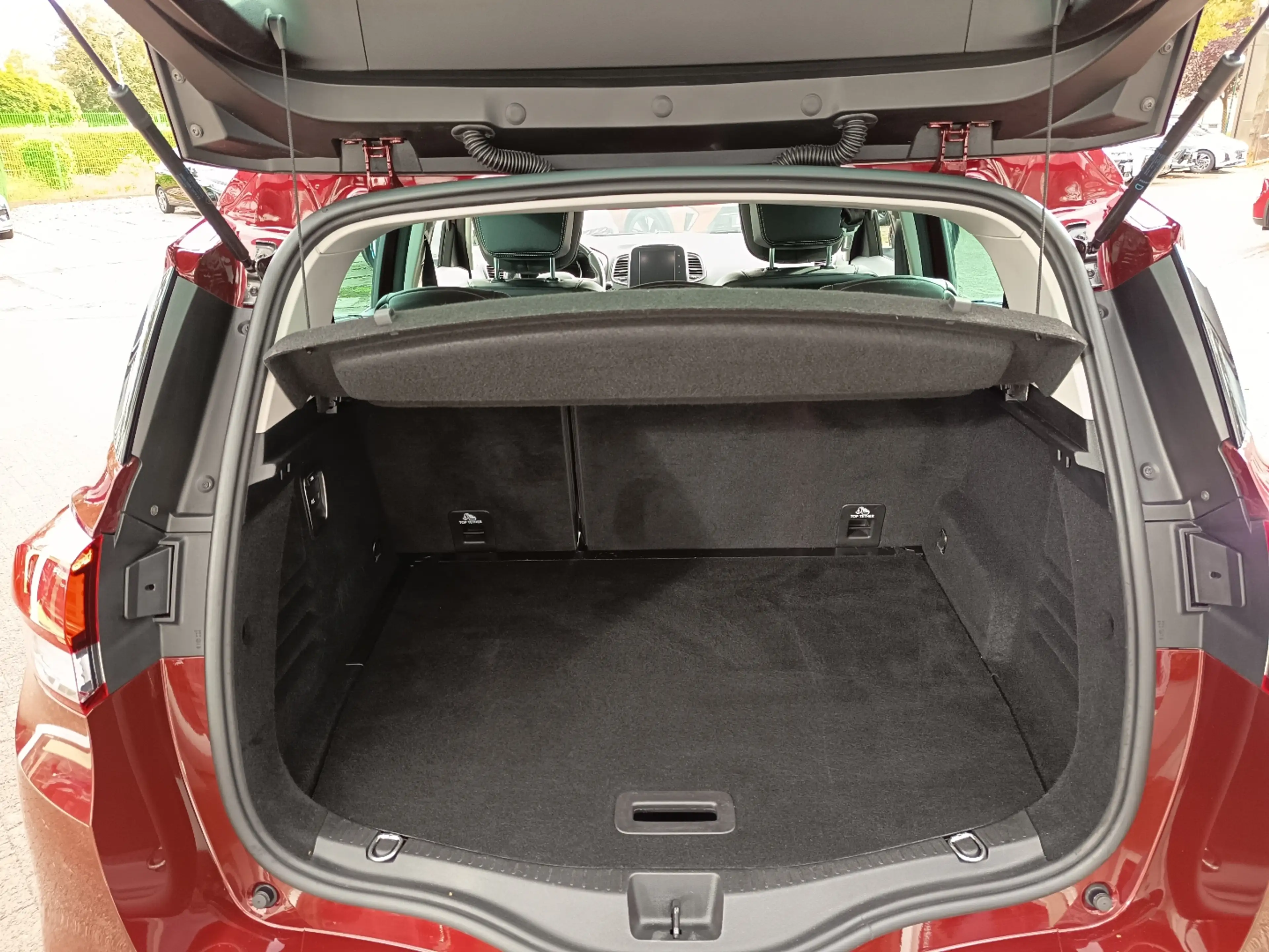 Renault Scenic 1.3 Bose Edition — photo 11