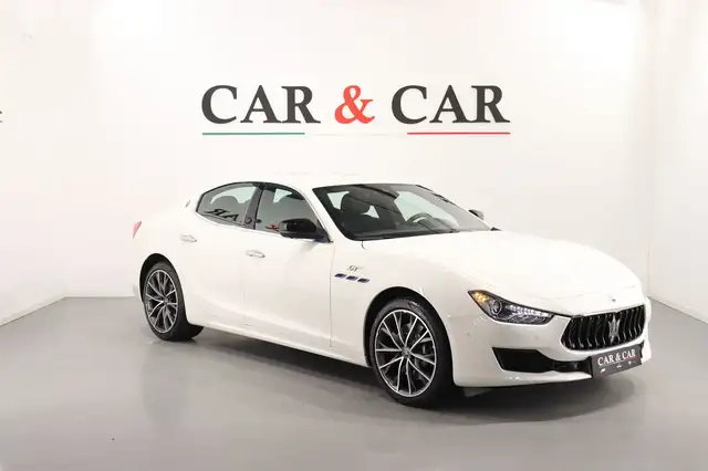 Maserati Ghibli 330 CV MHEV GT Ultima