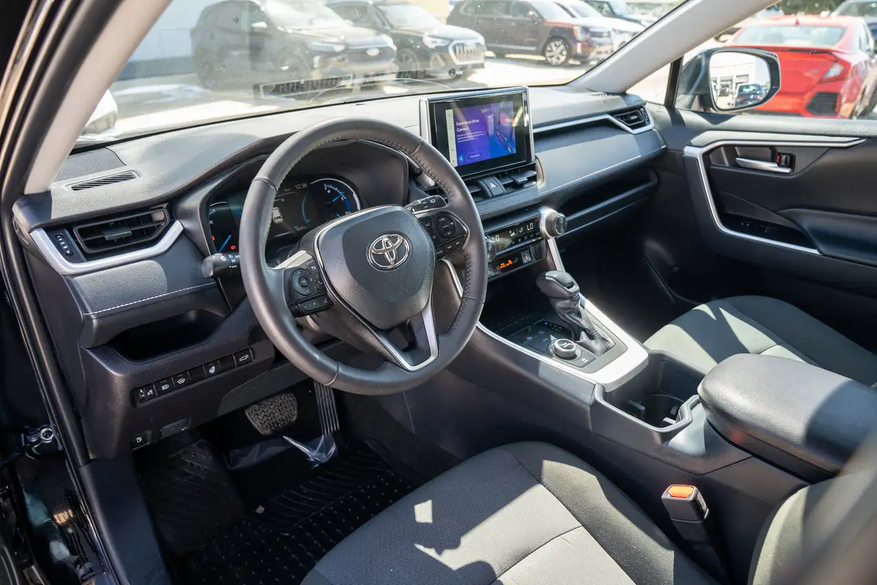 Toyota RAV 4 снимка Toyota RAV 4