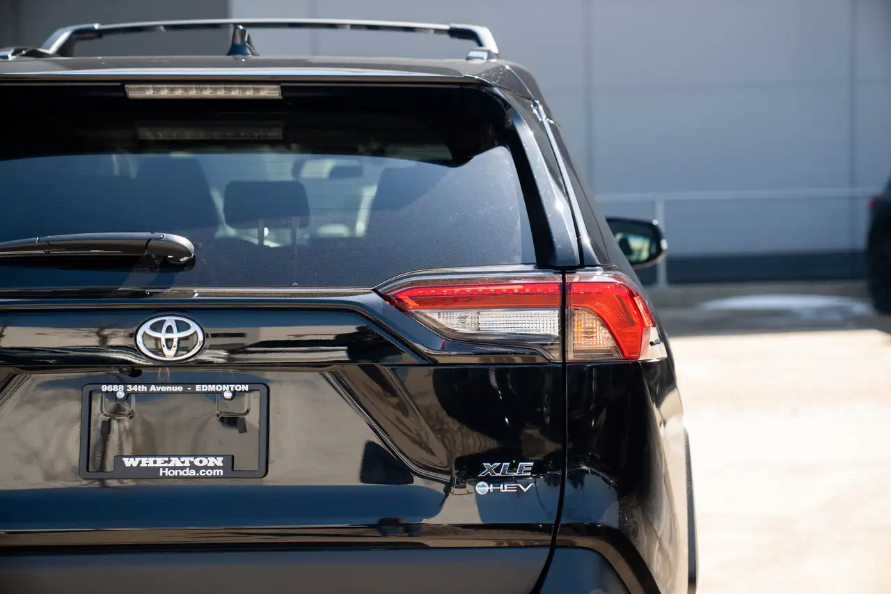 Toyota RAV 4 снимка Toyota RAV 4