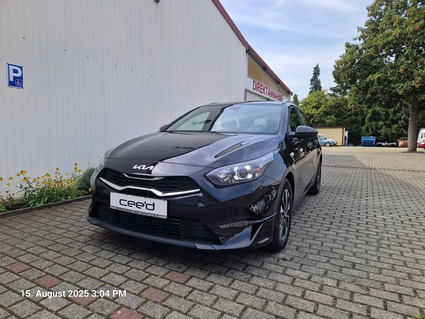 Kia Ceed SW / cee'd SW 1,5 T-GDI DCT7 Spin Schwarz - 1