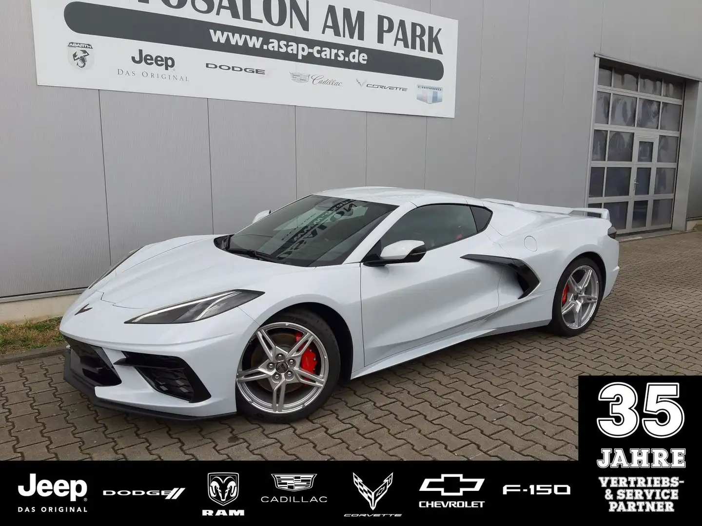 Corvette C8 Coupe 3LT 6.2 V8 Competition|Magentic|Lift Grau - 1