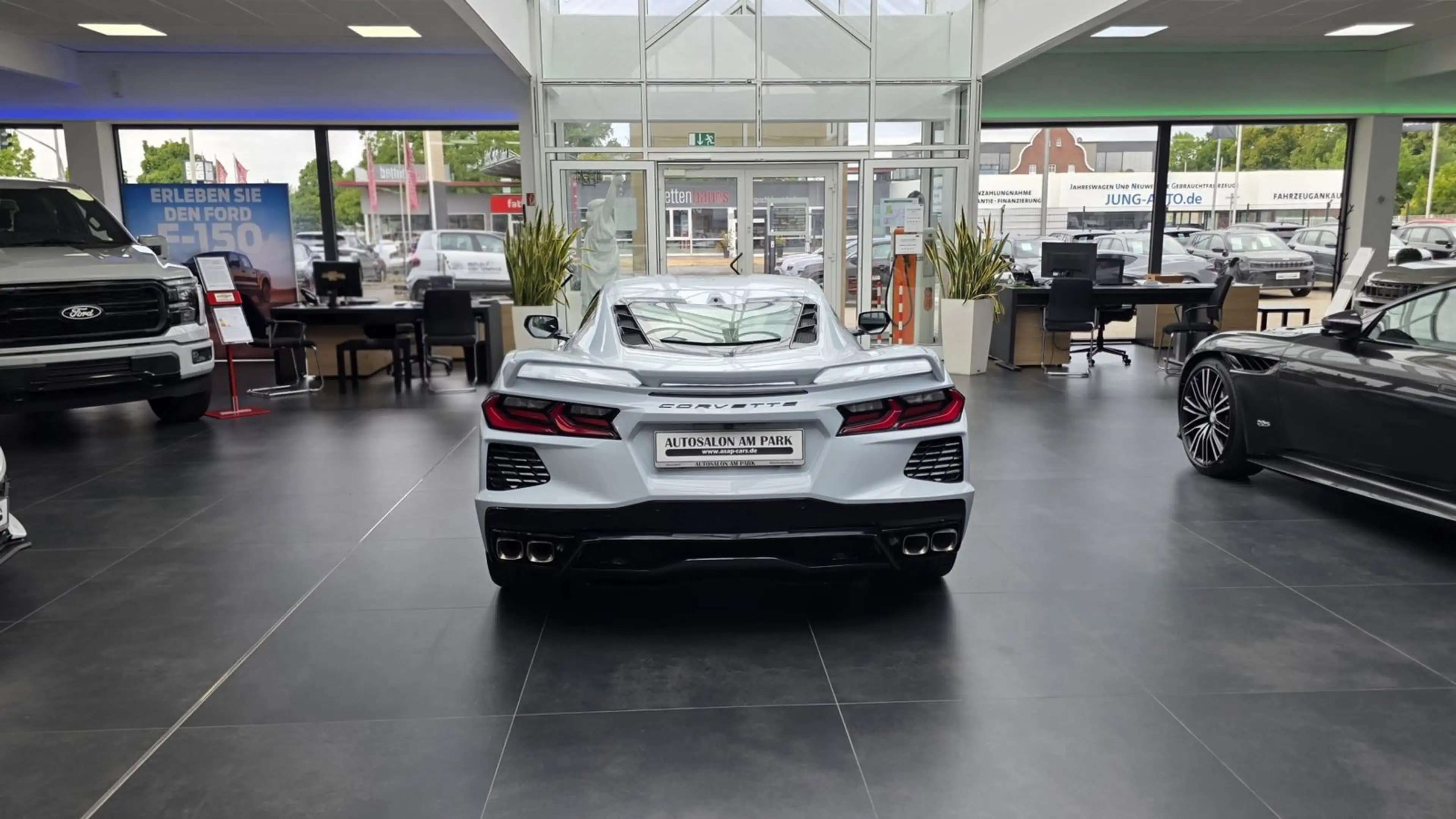 Corvette C8 Coupe 3LT 6.2 V8 Competition|Magentic|Lift — photo 6