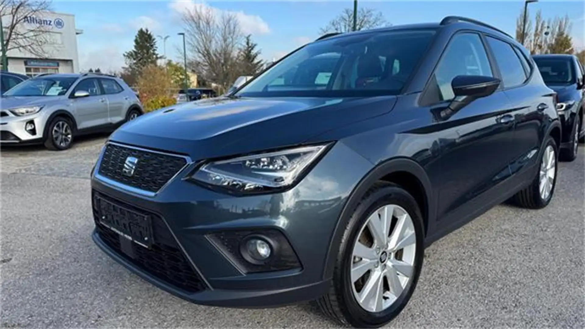 SEAT Arona 1,0 Eco TSI Style Grau - 1