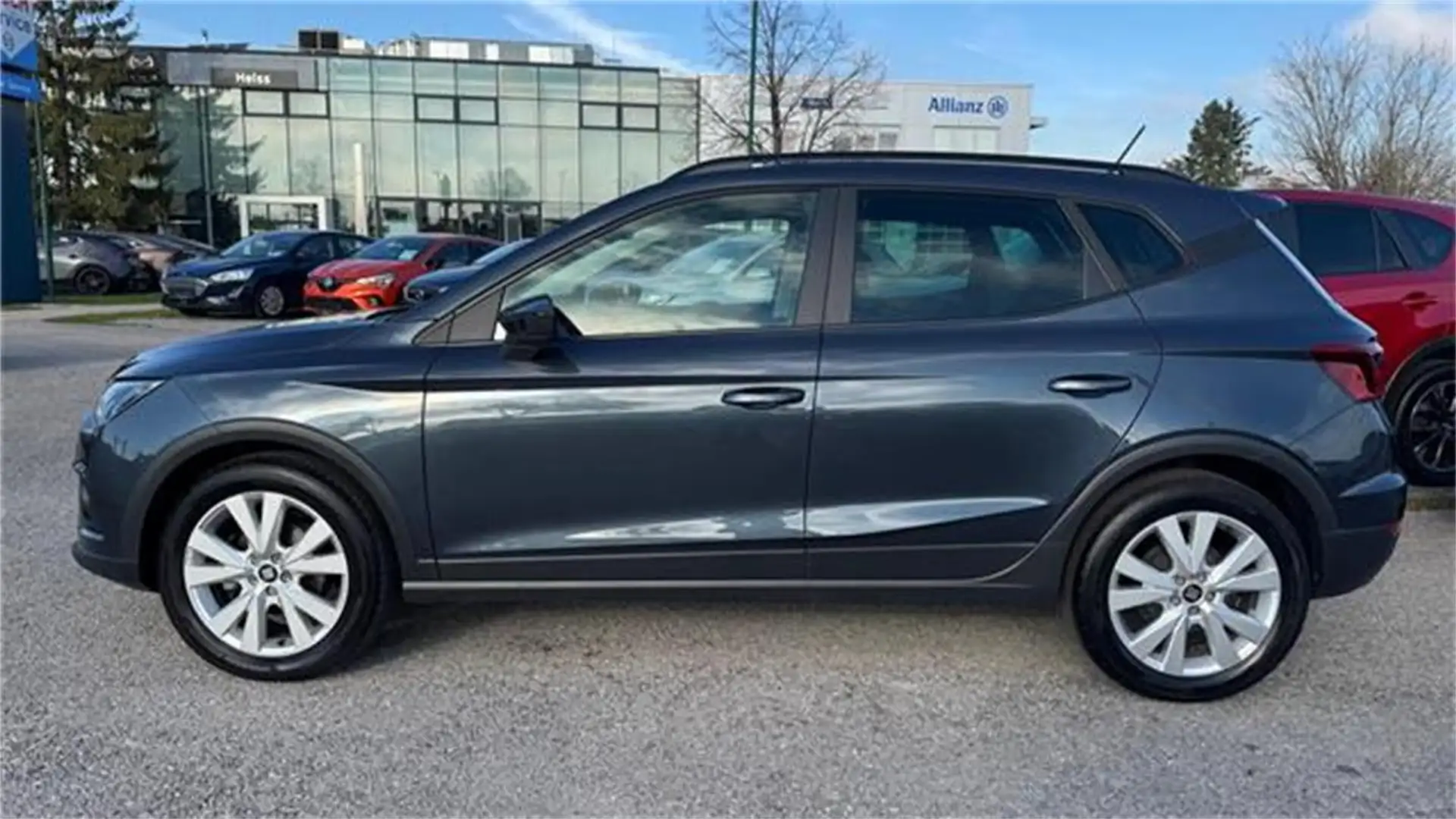 SEAT Arona 1,0 Eco TSI Style Grau - 2