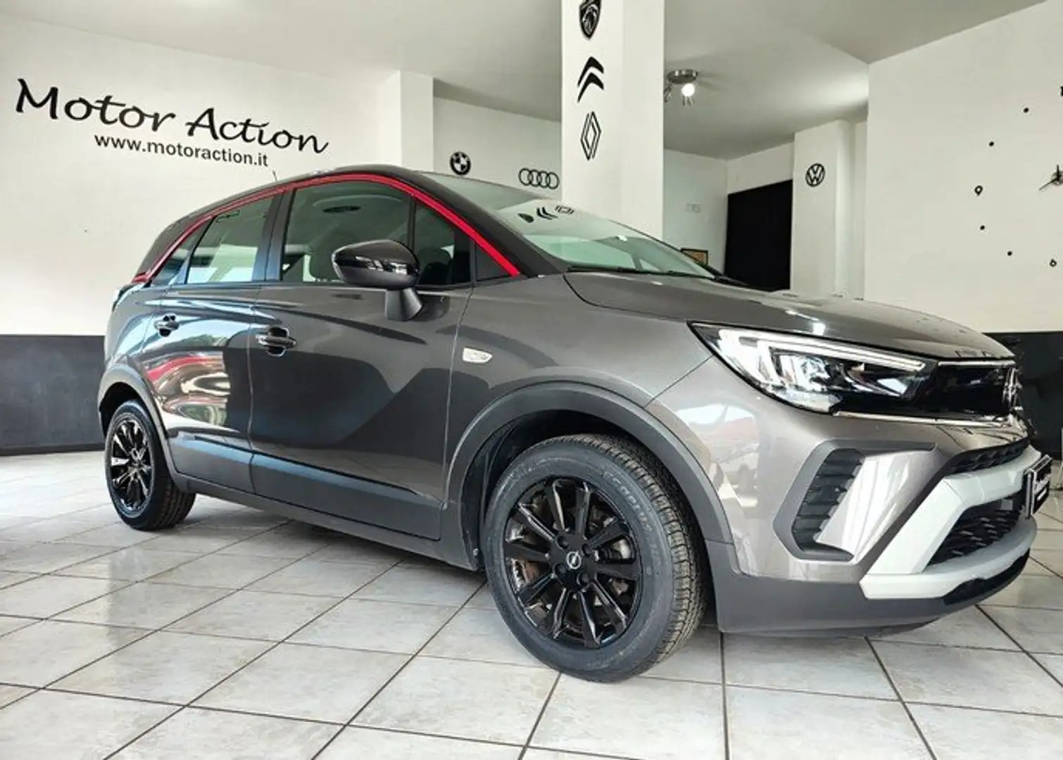 Opel Crossland X 1.2 GS Line B/GPL NEOPATENTATI Grijs - 1
