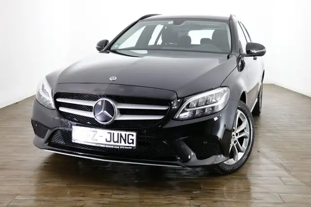 Mercedes-Benz C 180 T*LED*AHK*Kamera*HU/AU+Service neu