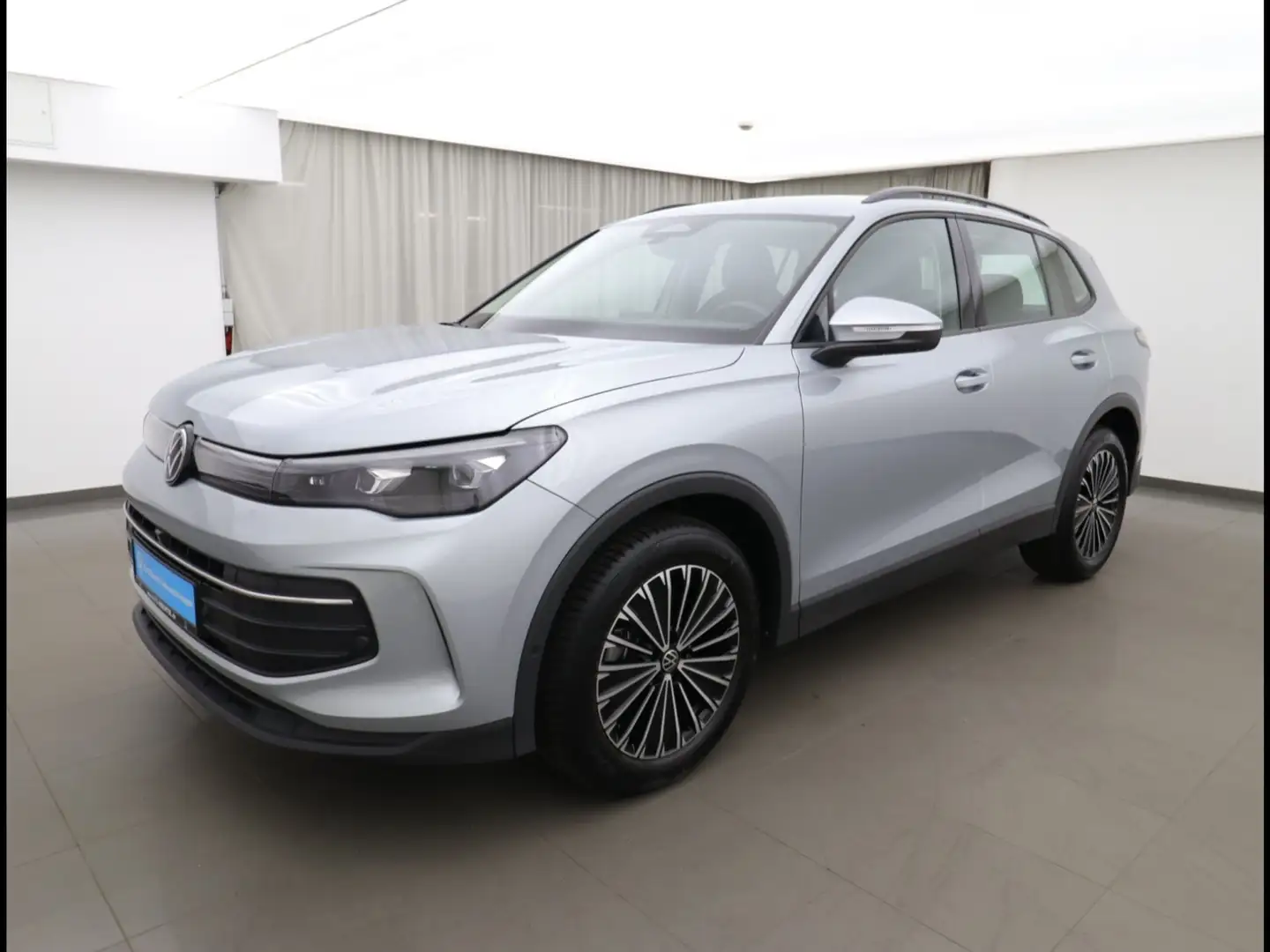 Volkswagen Tiguan LIFE 1.5 ETSI DSG (+ACC-RADAR+NAVI) LED Silber - 2