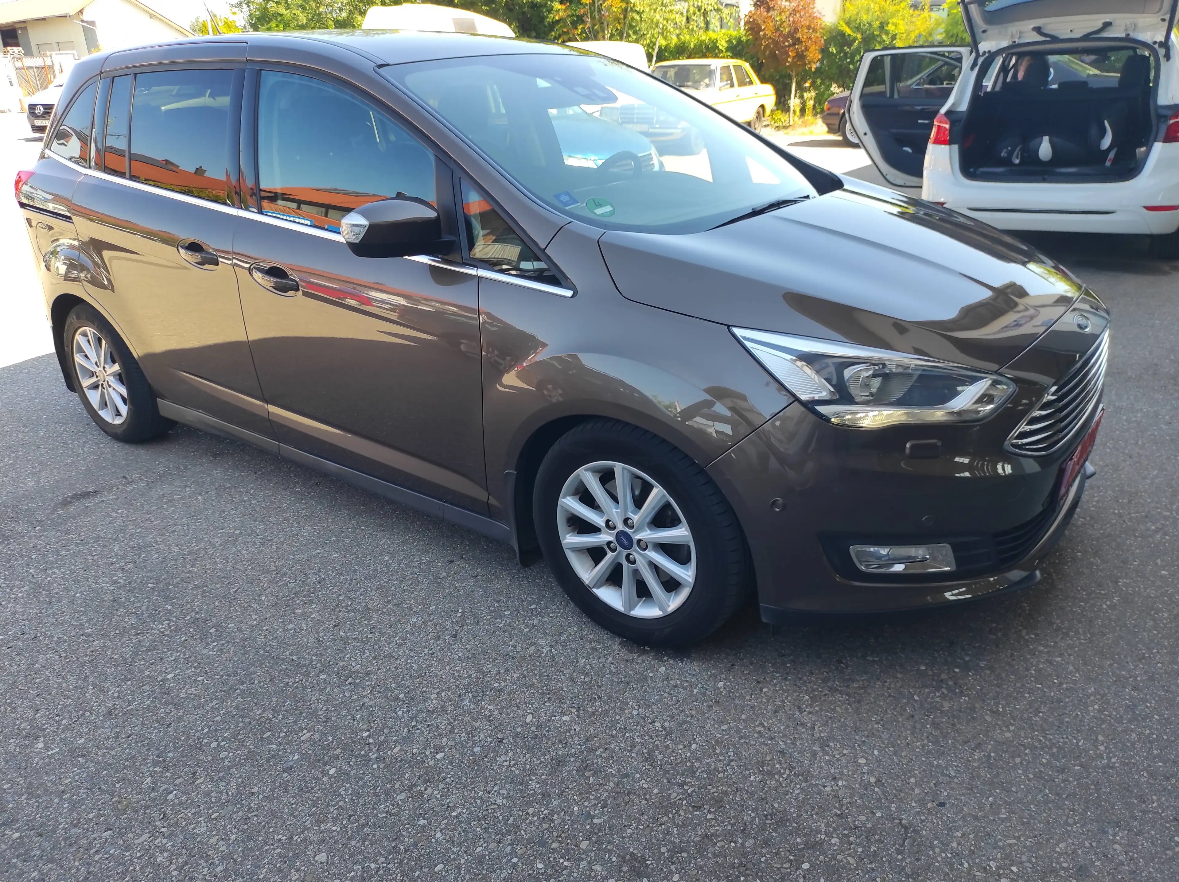 Ford Grand C-Max Ambiente — photo 2