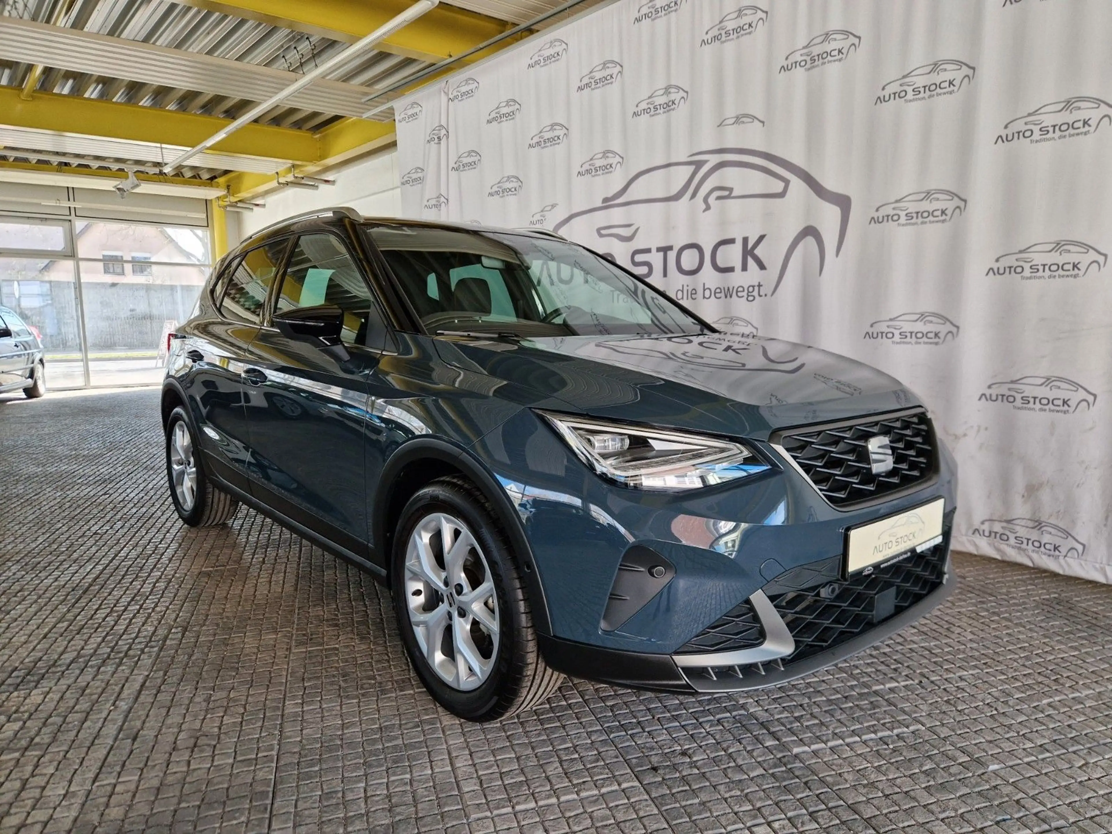 SEAT Arona FR 1.0 TSI DSG PDC LED App Connect ACC SH