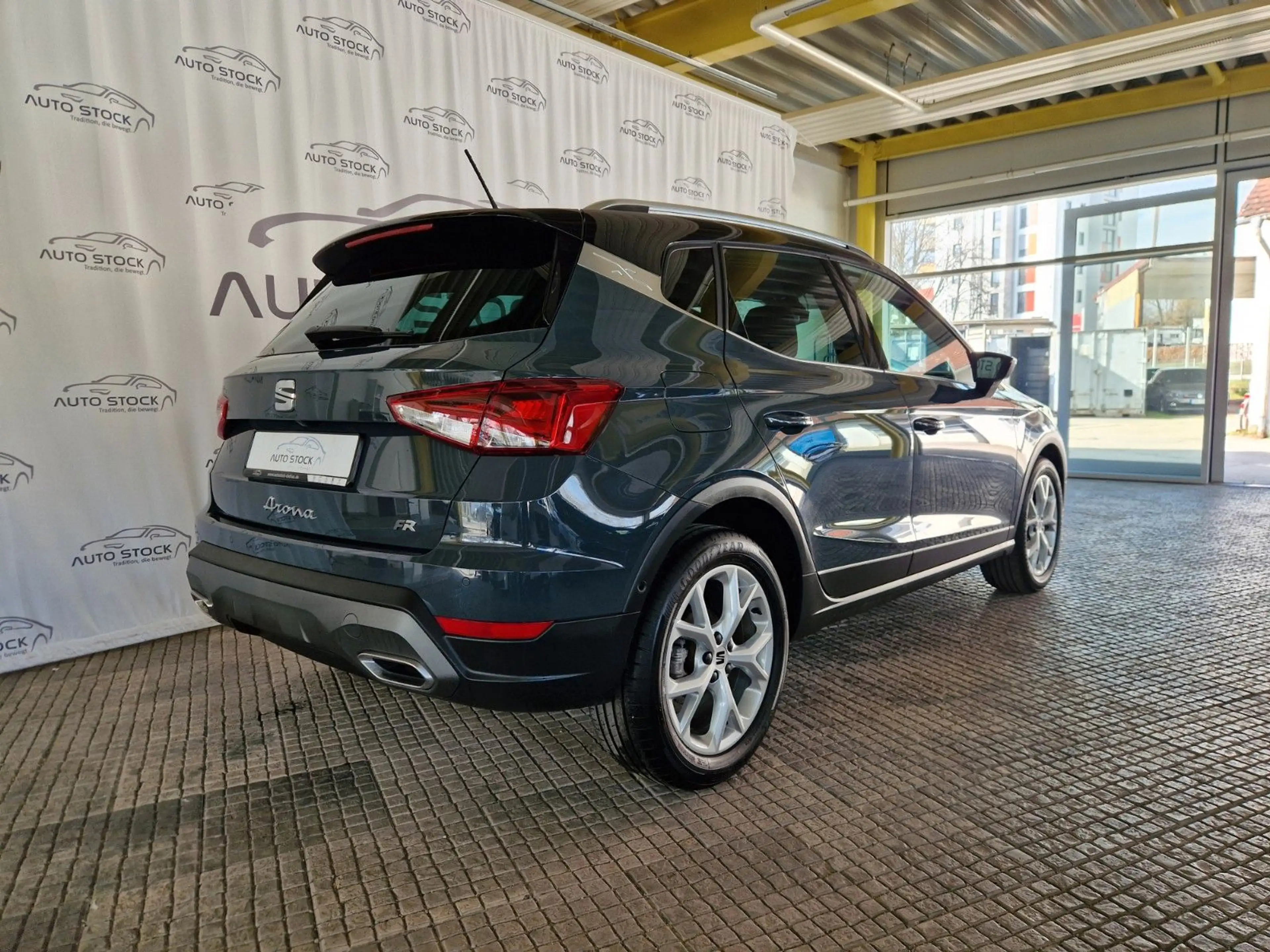 SEAT Arona FR 1.0 TSI DSG PDC LED App Connect ACC SH — photo 5