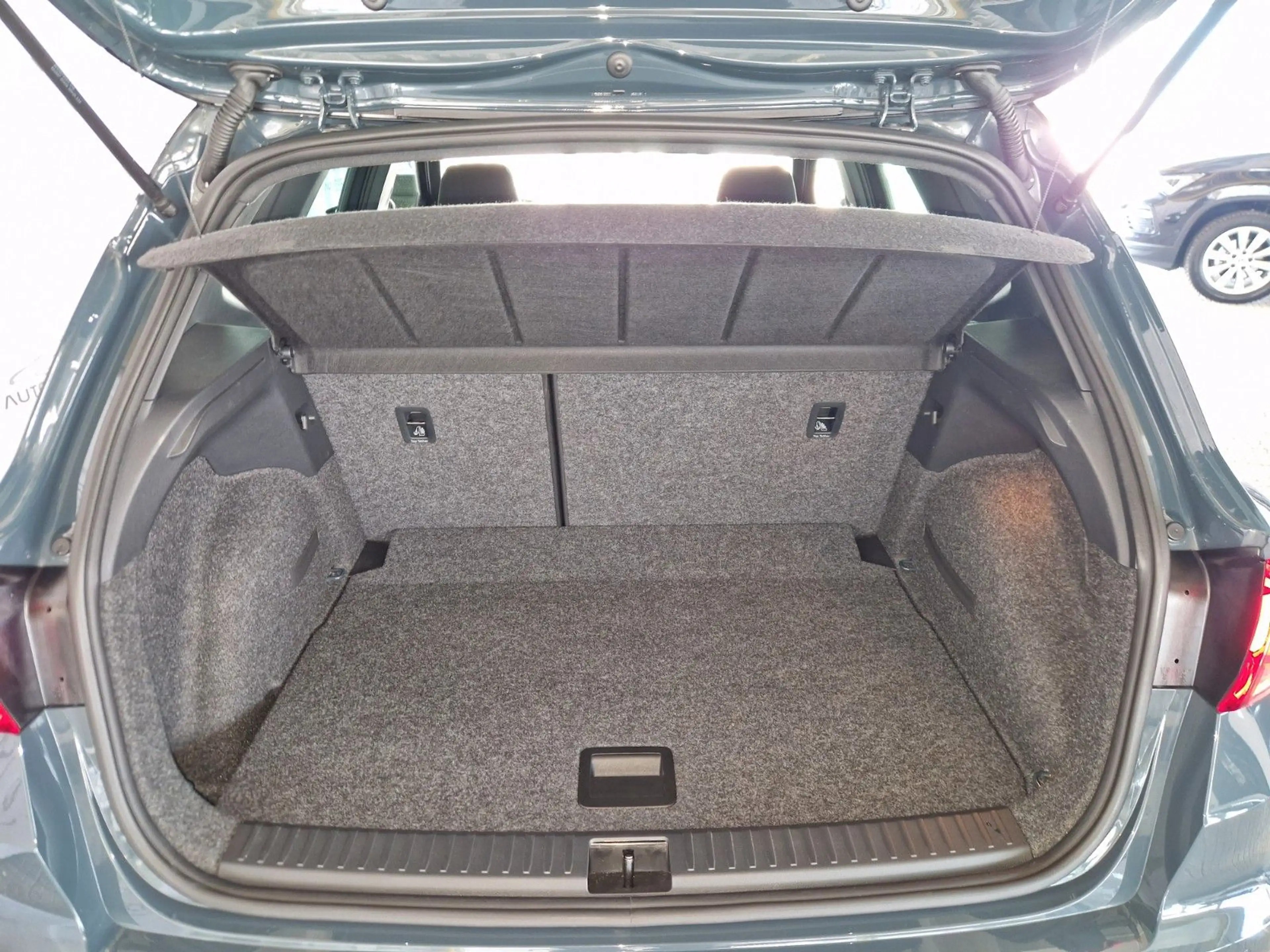 SEAT Arona FR 1.0 TSI DSG PDC LED App Connect ACC SH — photo 13