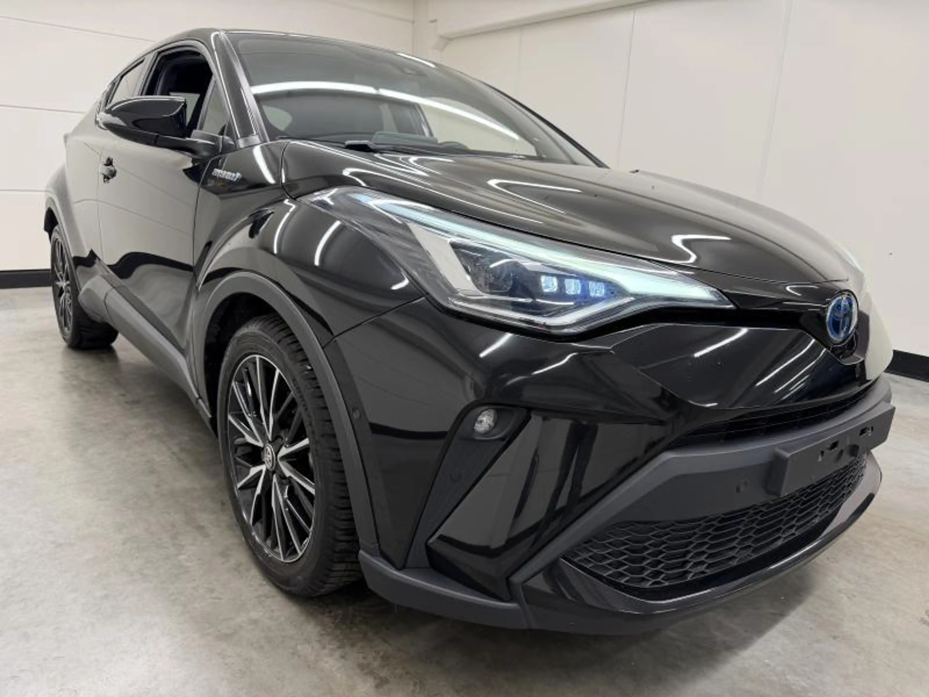Toyota C-HR C-HIC + Premium Pack — photo 2
