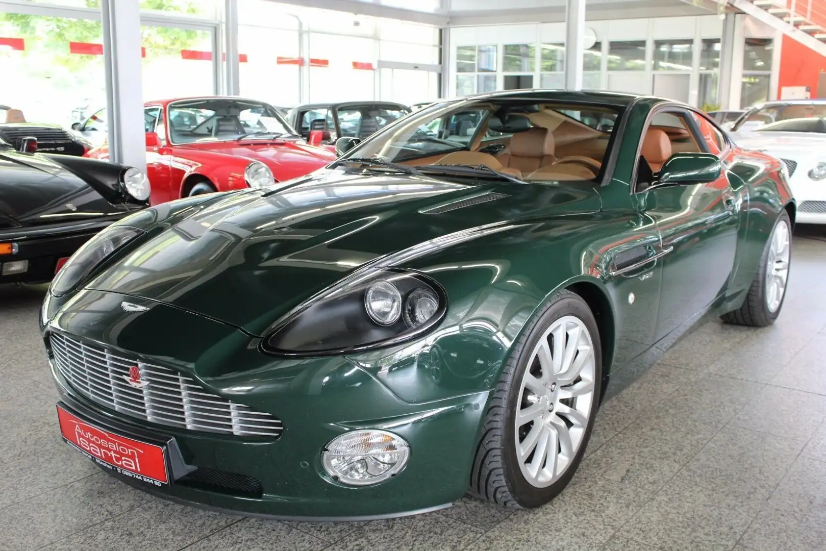 Aston Martin Vanquish V12 -dt. Fzg. - KD neu -perfekt! Зелений - 1