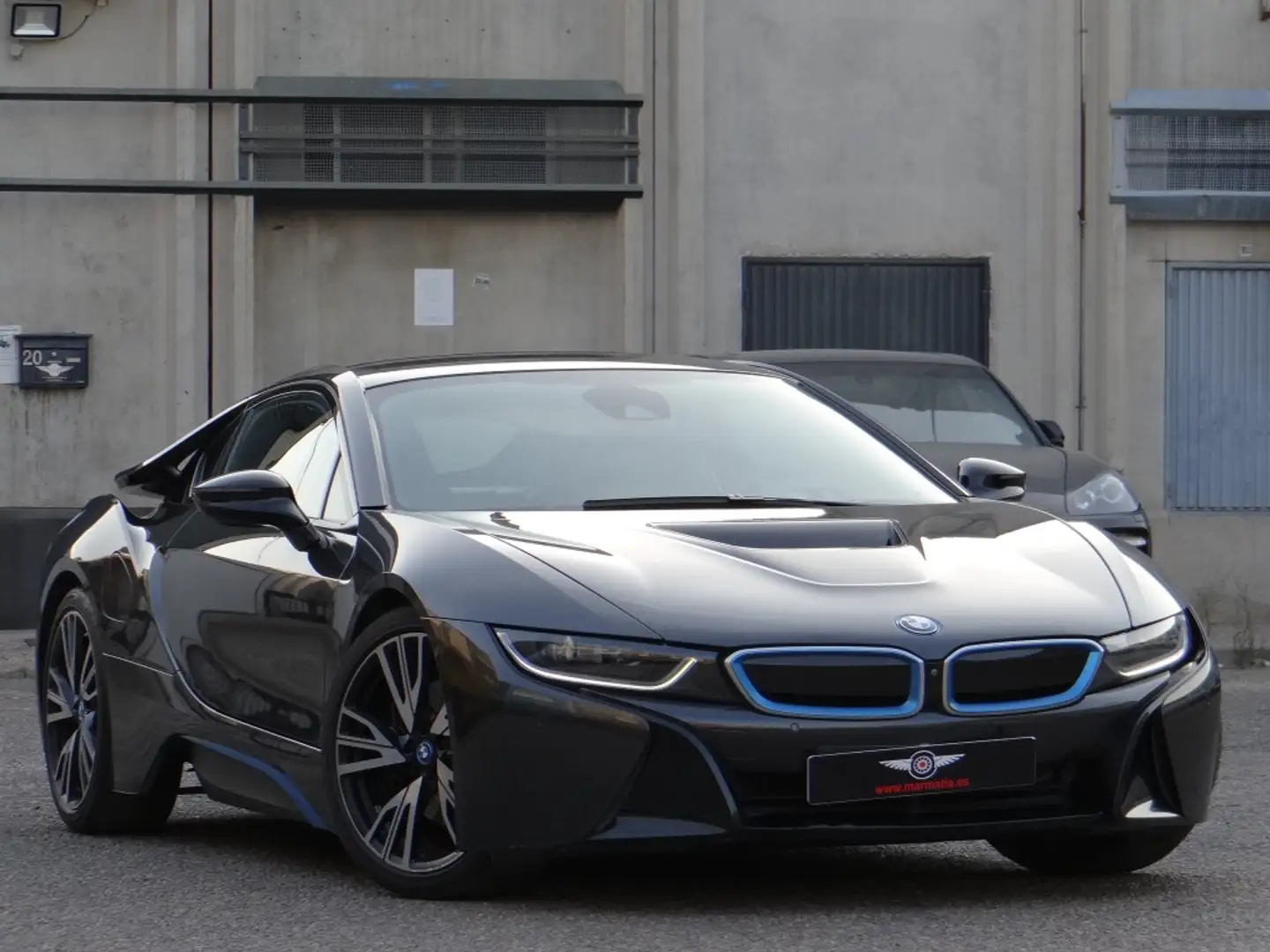 BMW i8 Schwarz - 1