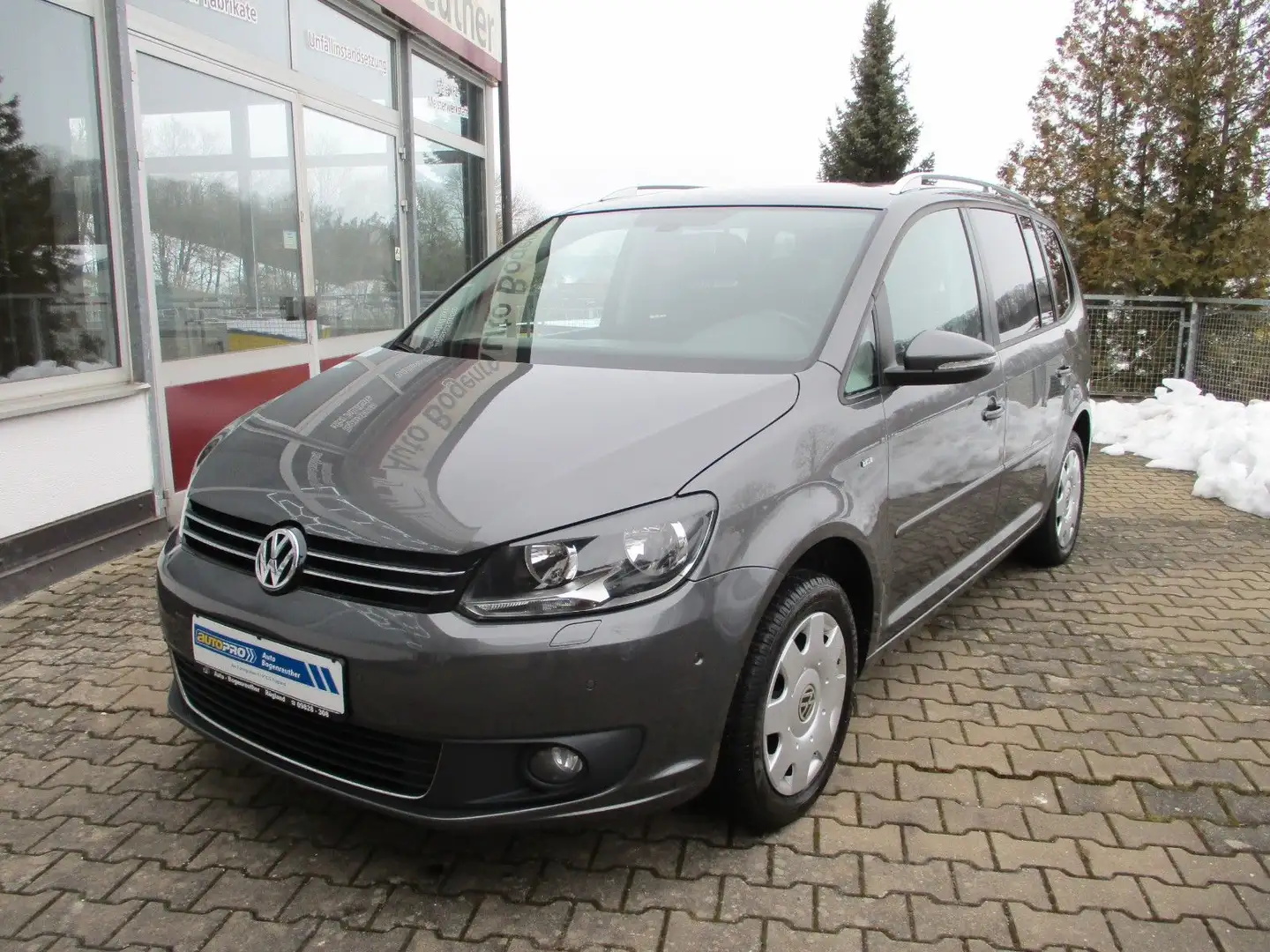 Volkswagen Touran Cup+7-Sitze+Navi Grau - 1